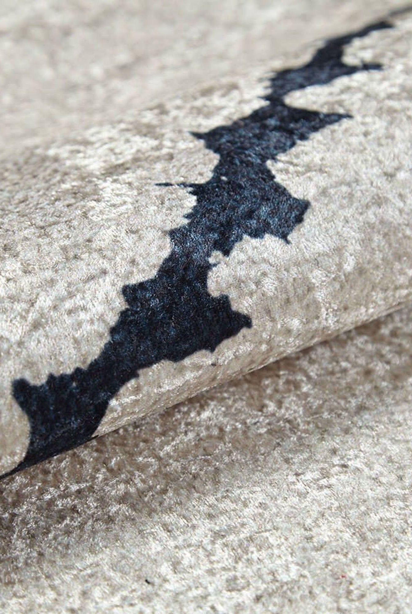 Borda Moroccan White Kilim Rug