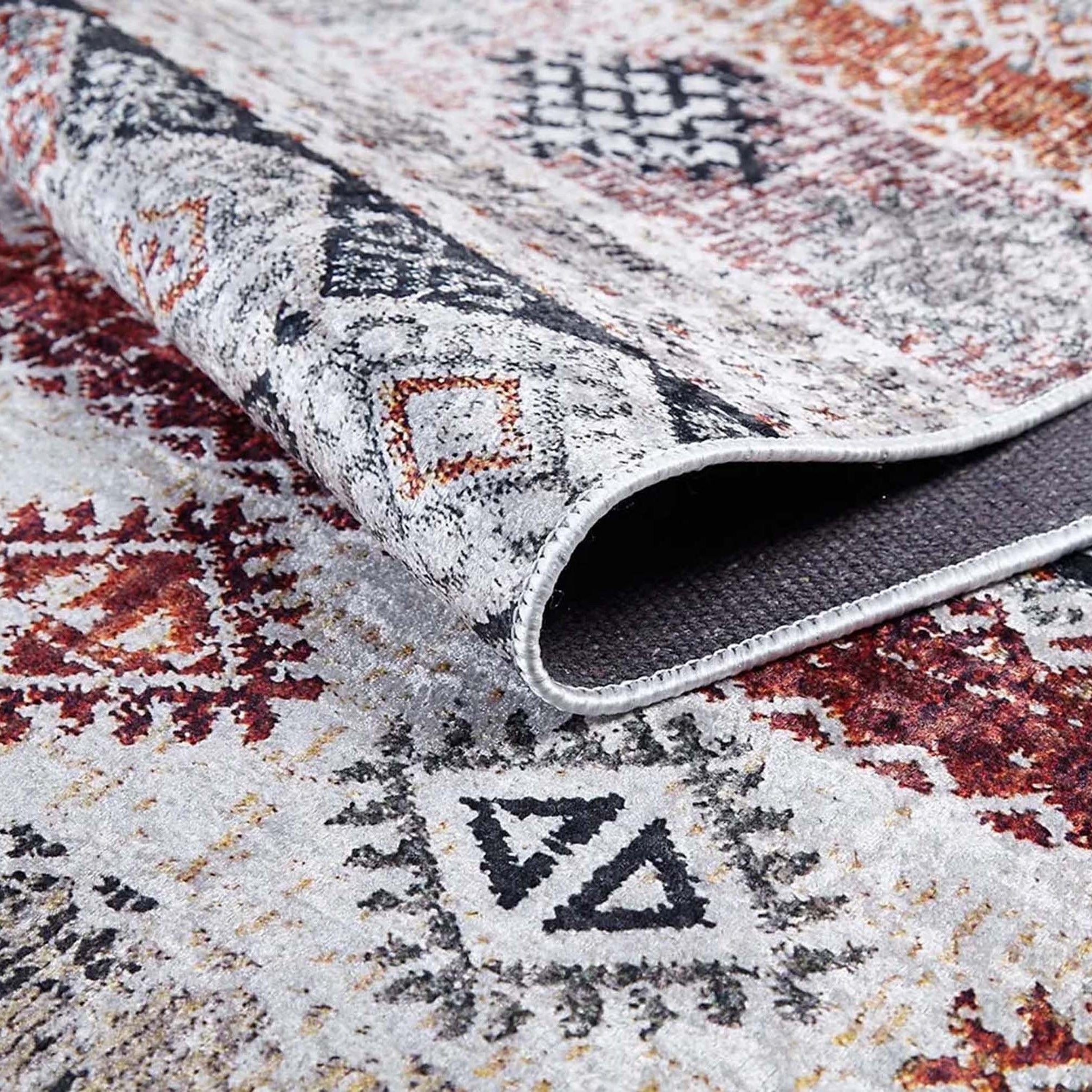 Dina Ethnic Nomad Turkish Rug