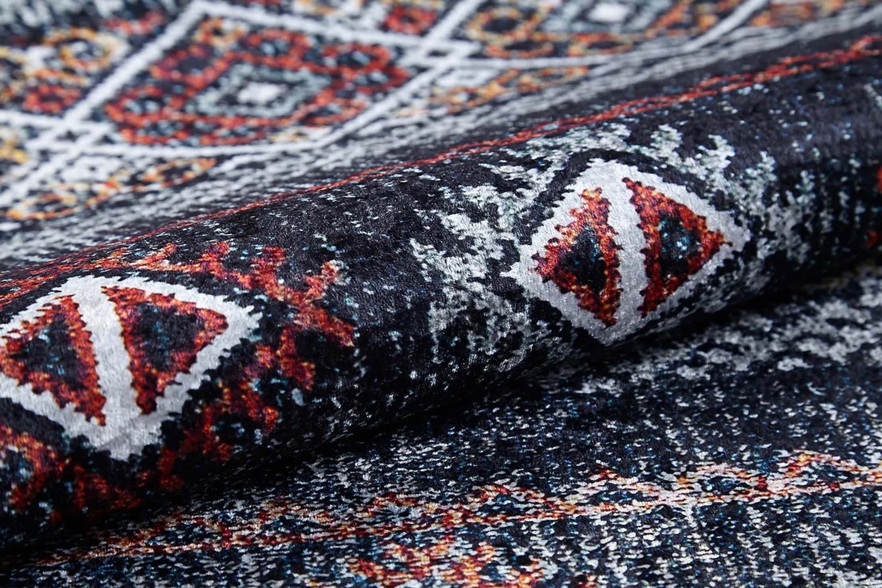 Dina Ethnic Nomad Turkish Rug