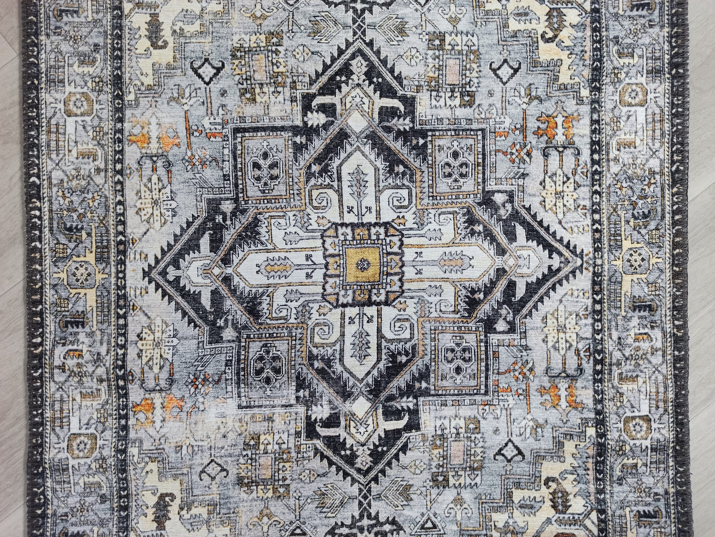 Gila Rug Gray Heriz Rug