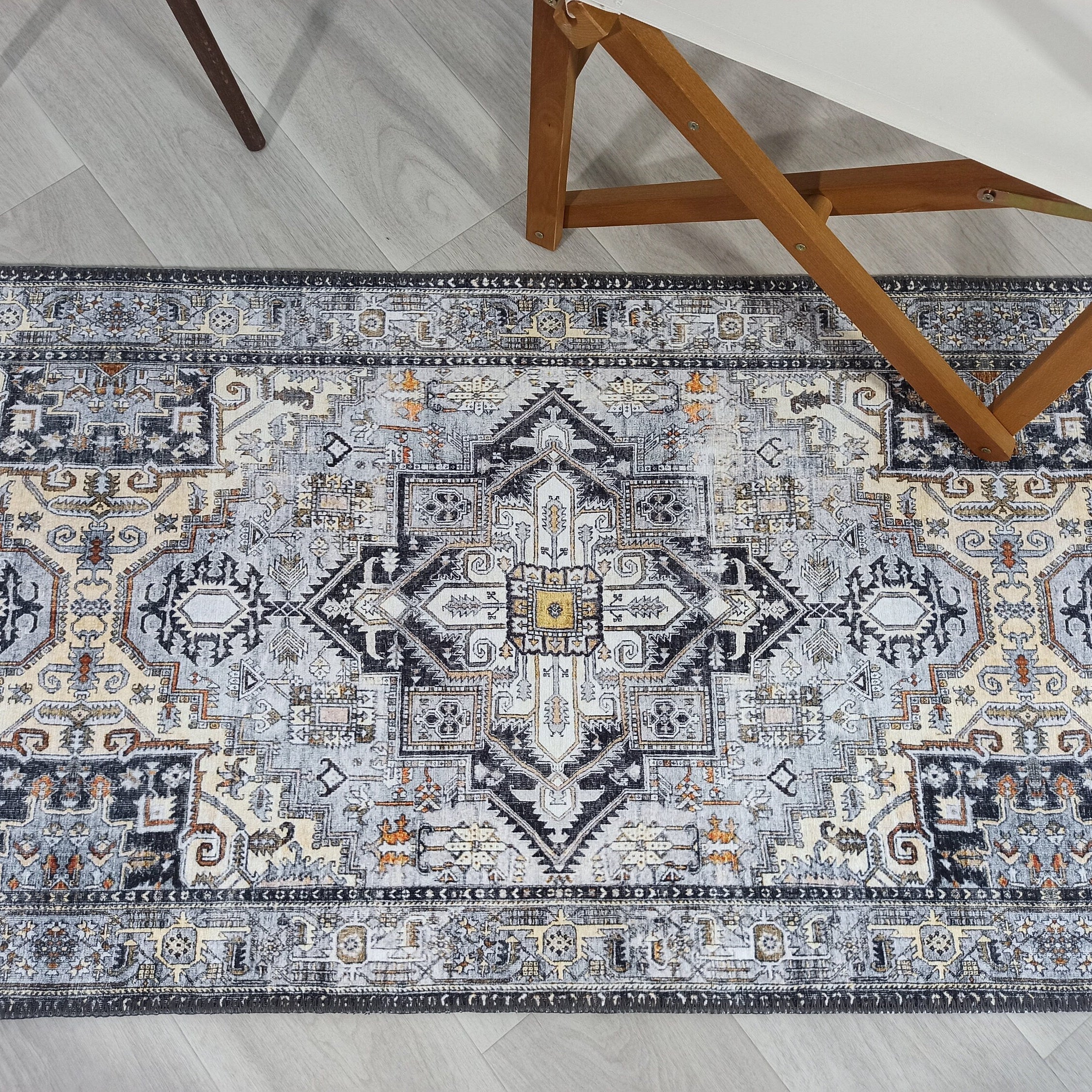 Gila Rug Gray Heriz Rug