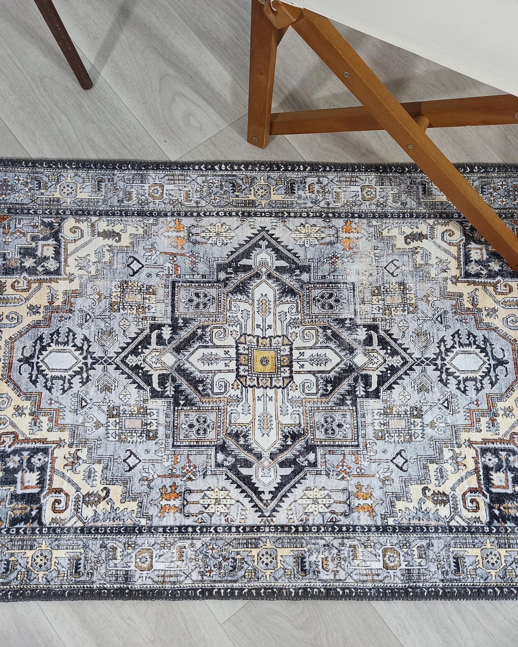 Gila Rug Gray Heriz Rug
