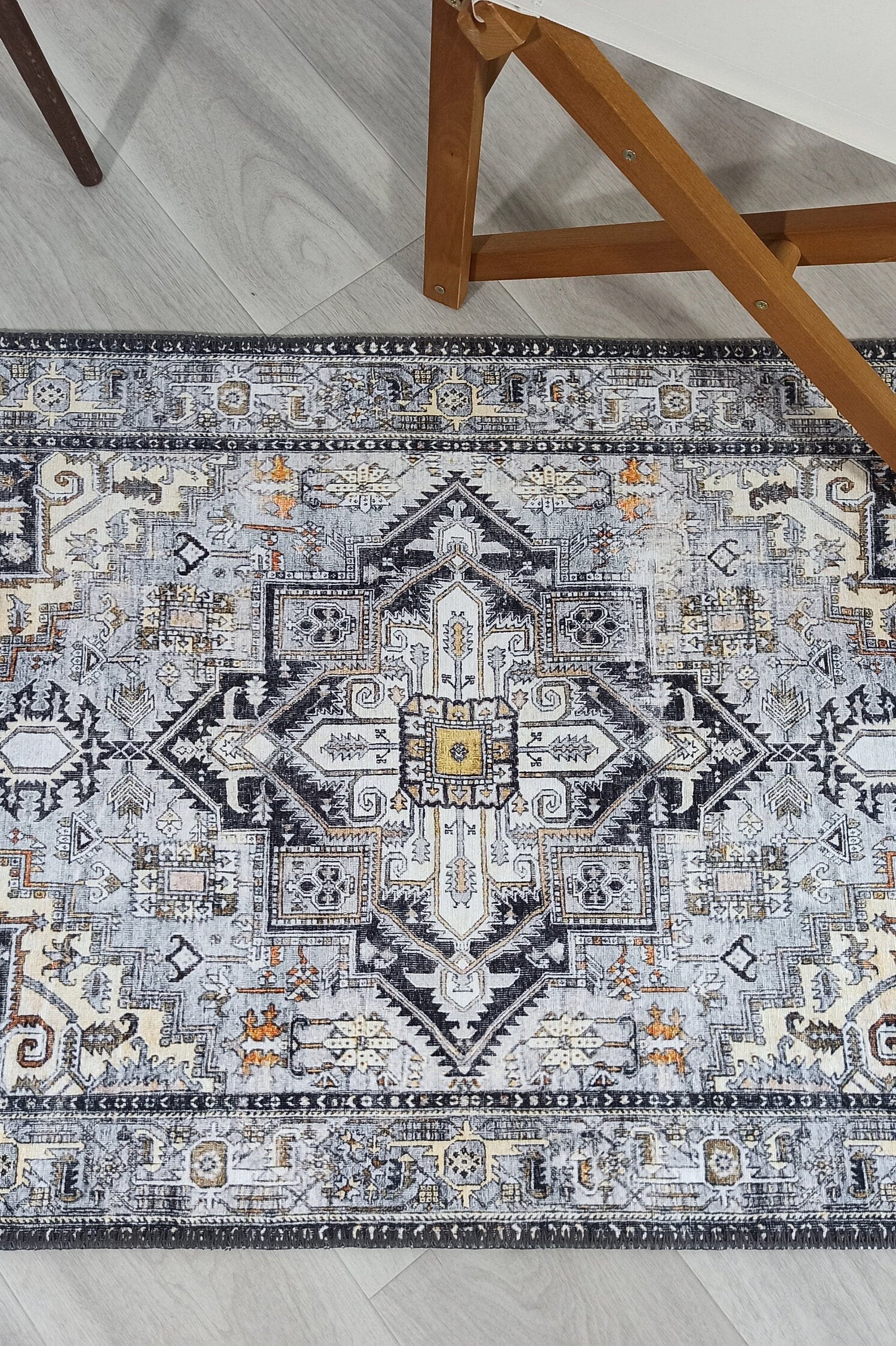 Gila Rug Gray Heriz Rug