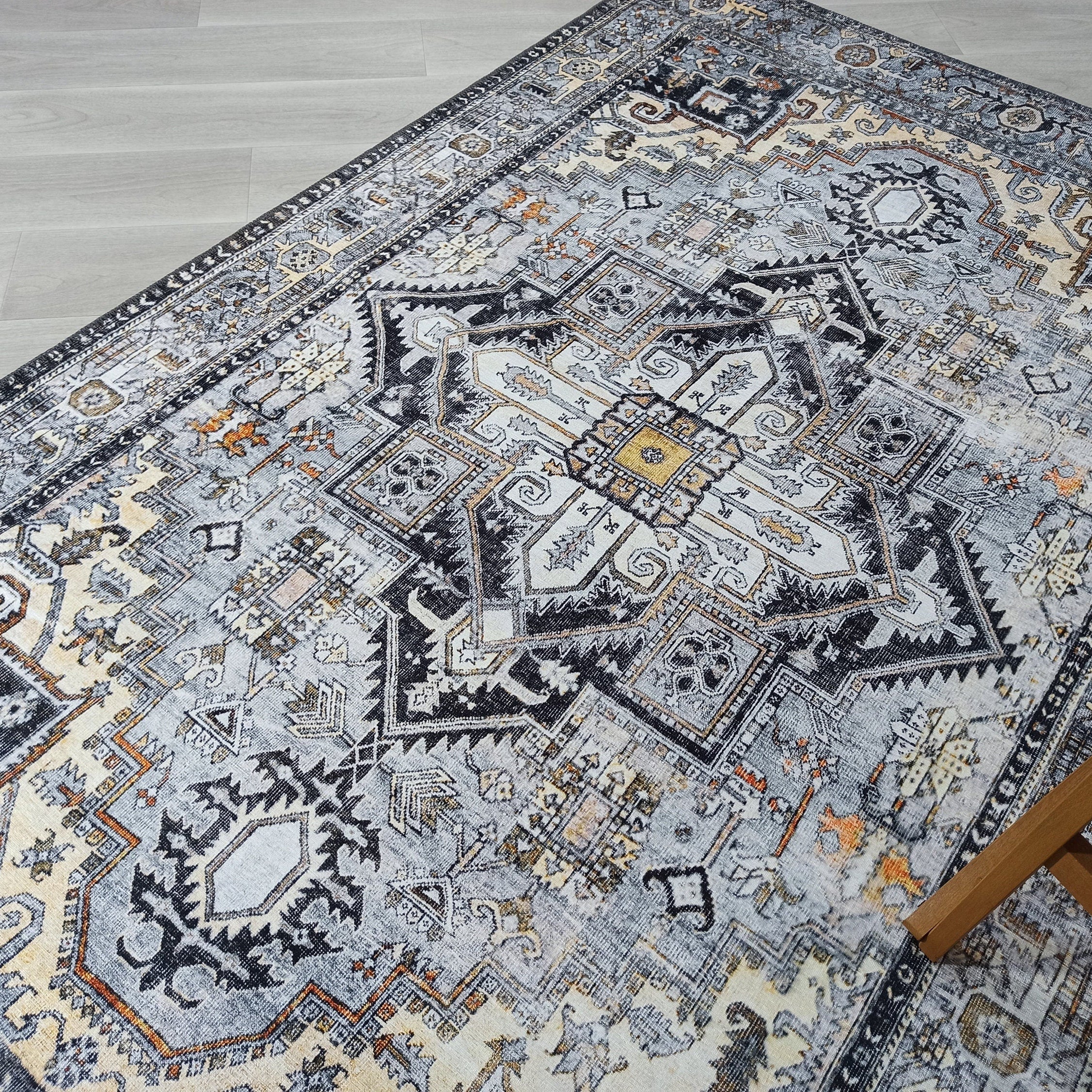 Gila Rug Gray Heriz Rug