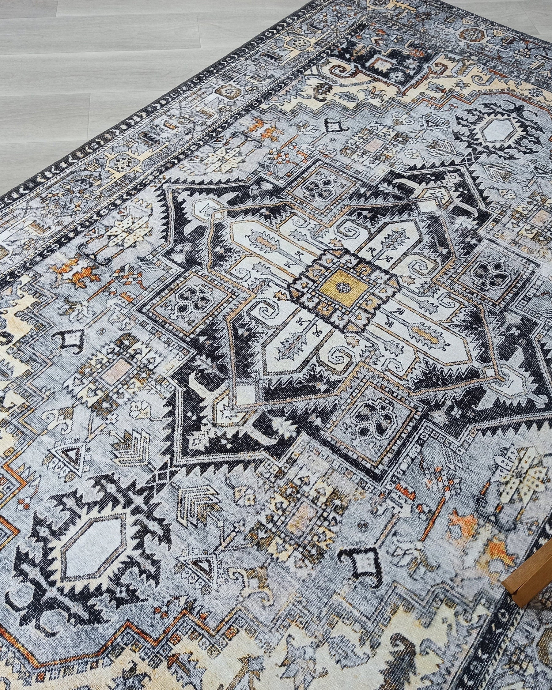 Gila Rug Gray Heriz Rug
