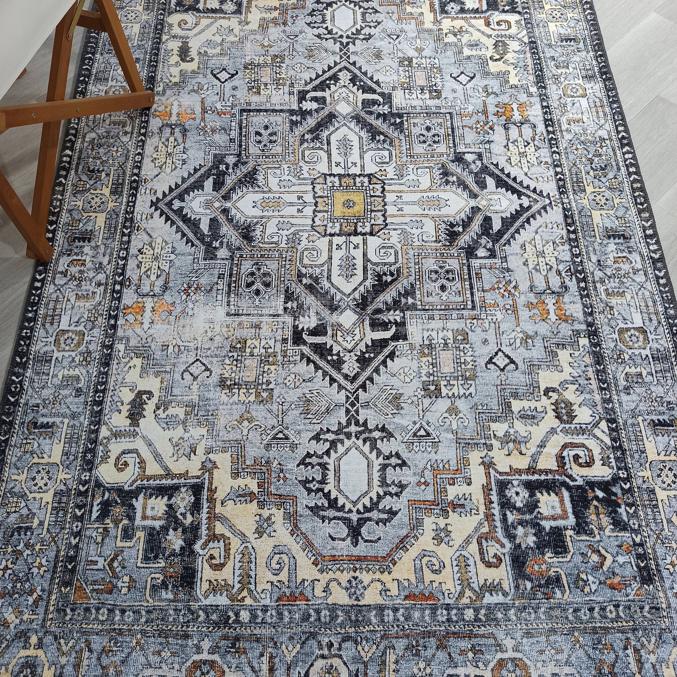 Gila Rug Gray Heriz Rug