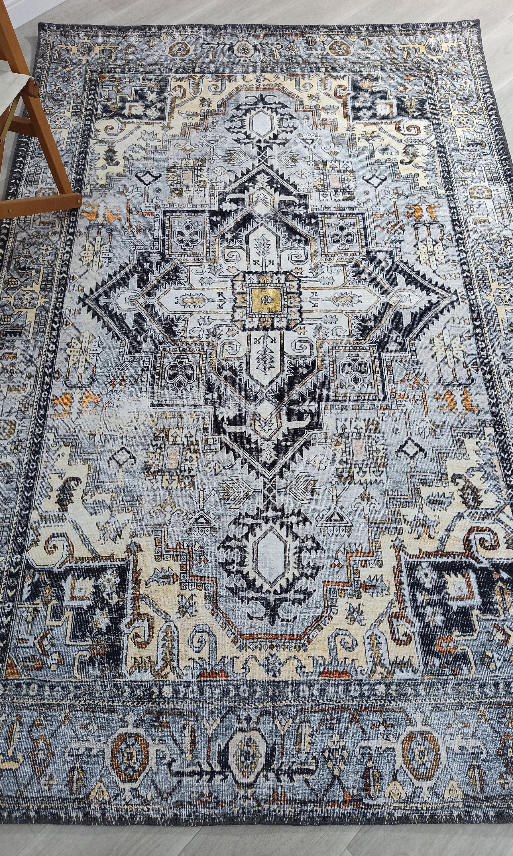 Gila Rug Gray Heriz Rug