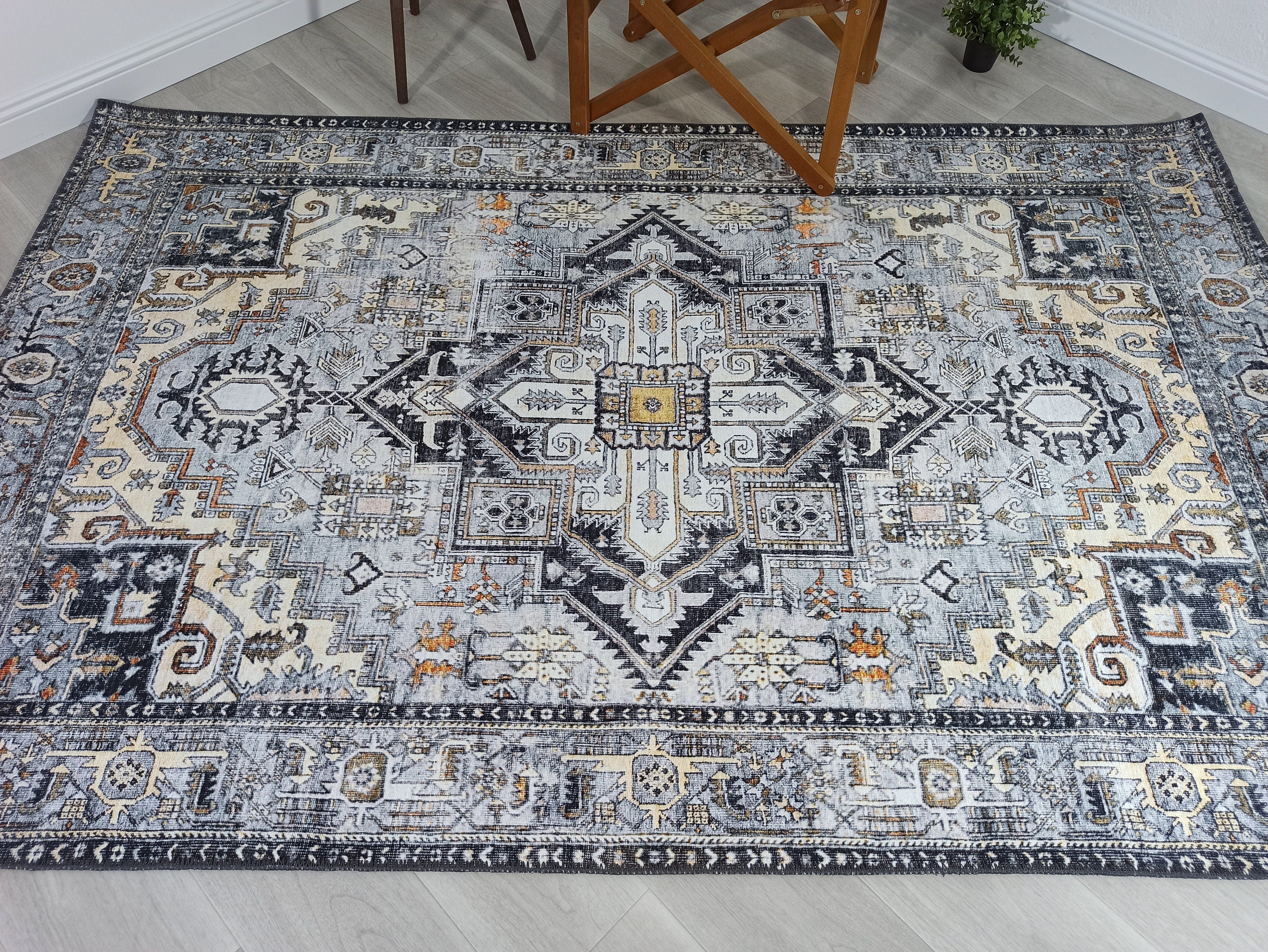 Gila Rug Gray Heriz Rug