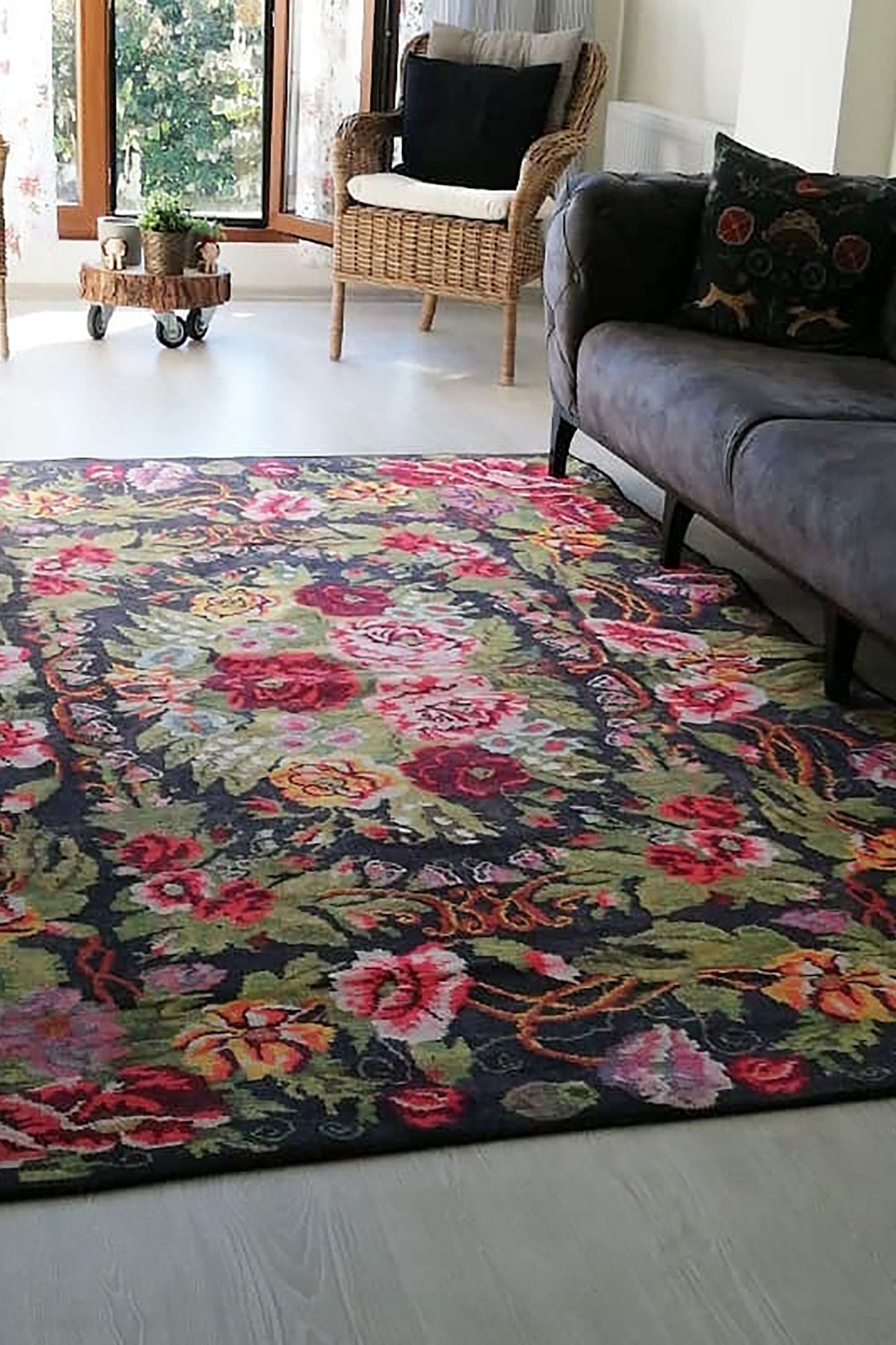 Gul Turkish Floral Red Pink Green Rug