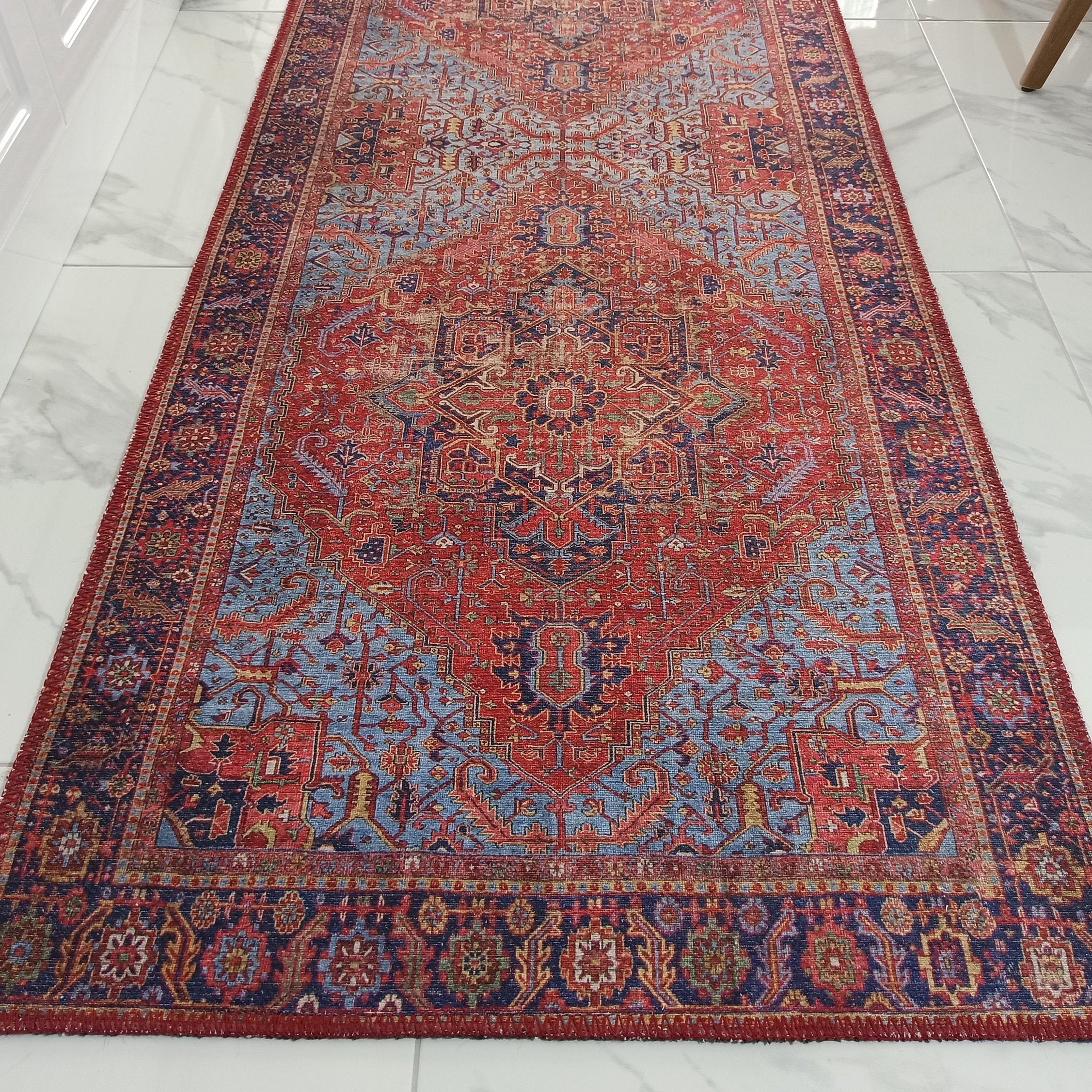Handa Rug Oriental Light & Navy Blue & Red Rug