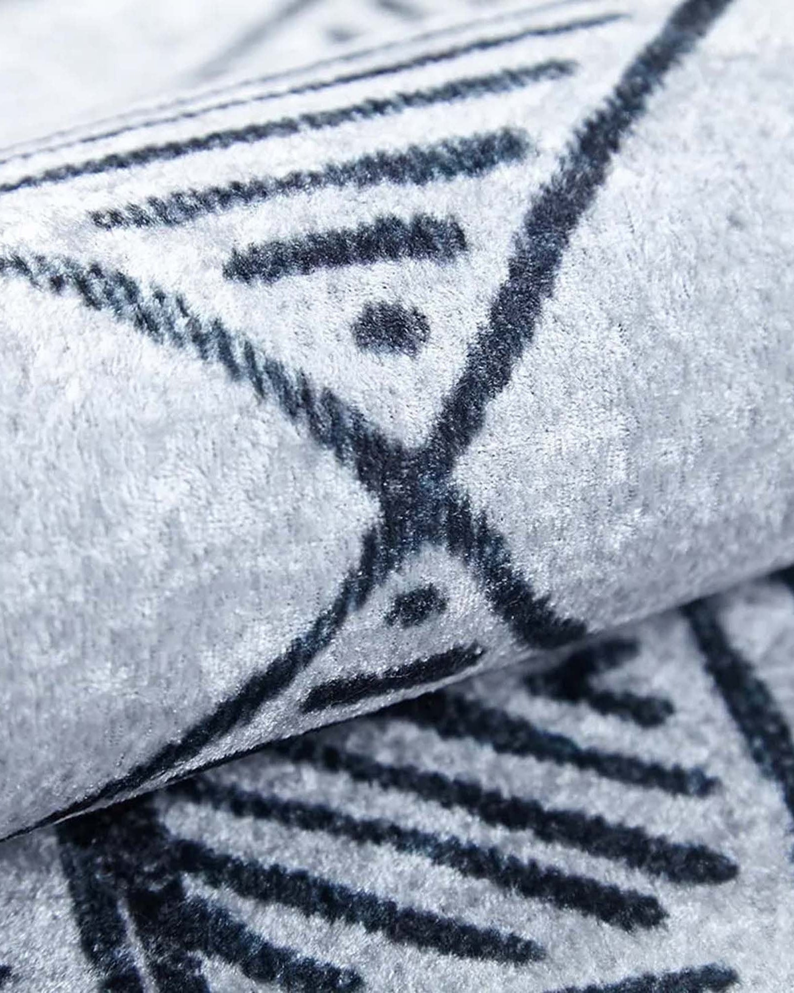 Hoda Geometric Turkish Neutral Gray Black Rug