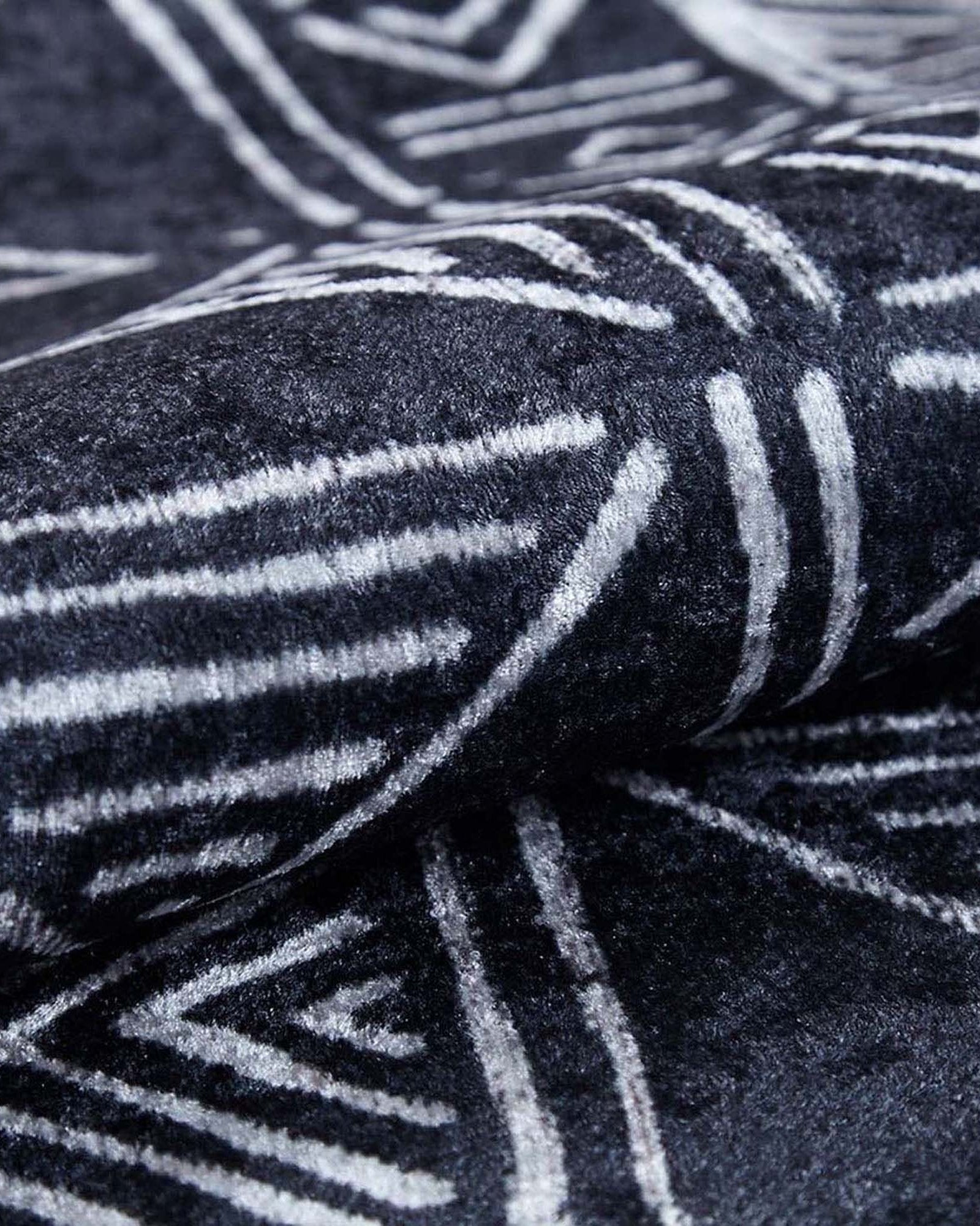 Hoda Geometric Turkish Neutral Gray Black Rug