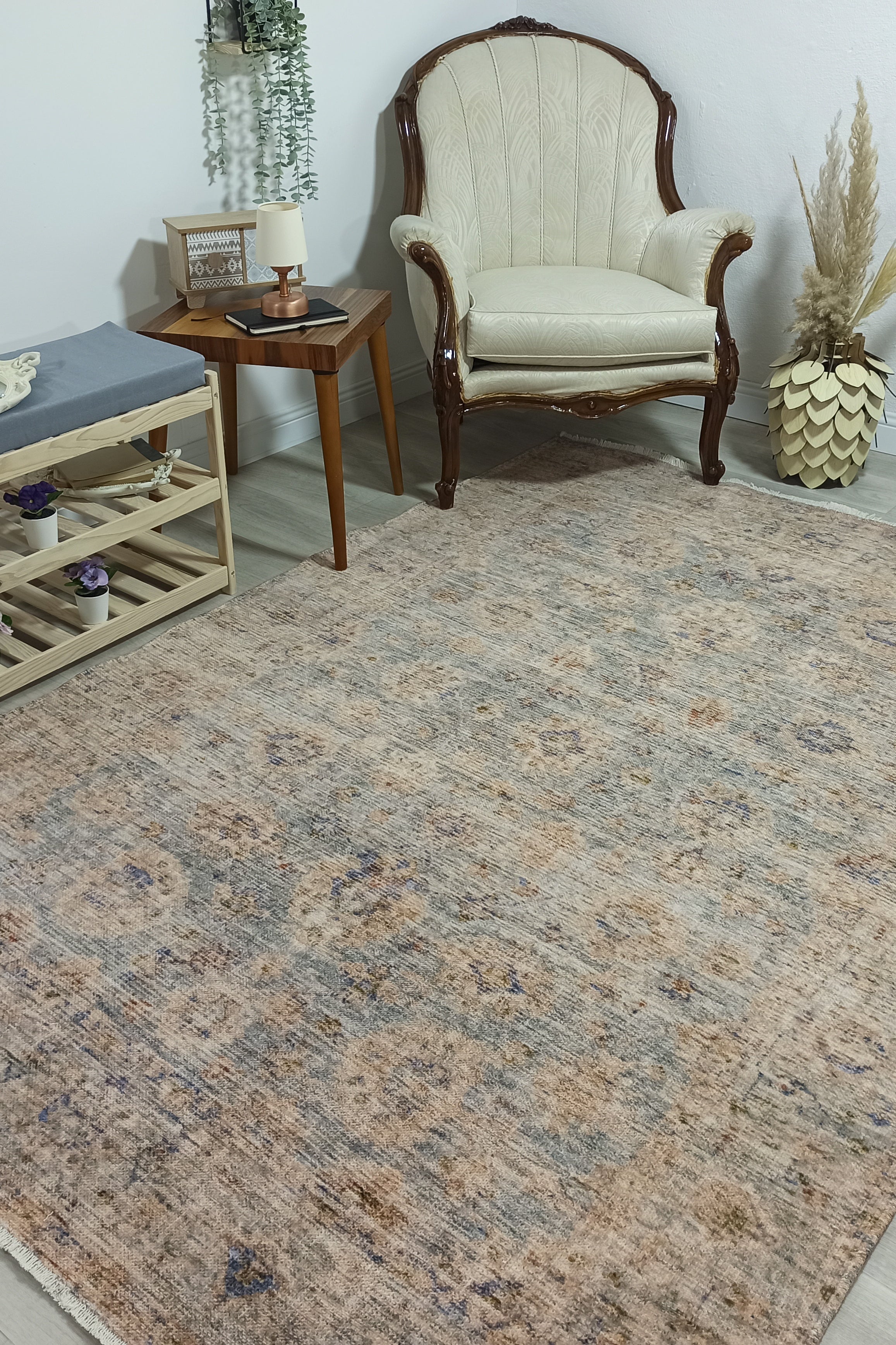 Lubna Turkish Vintage Style Beige-Blush Rug