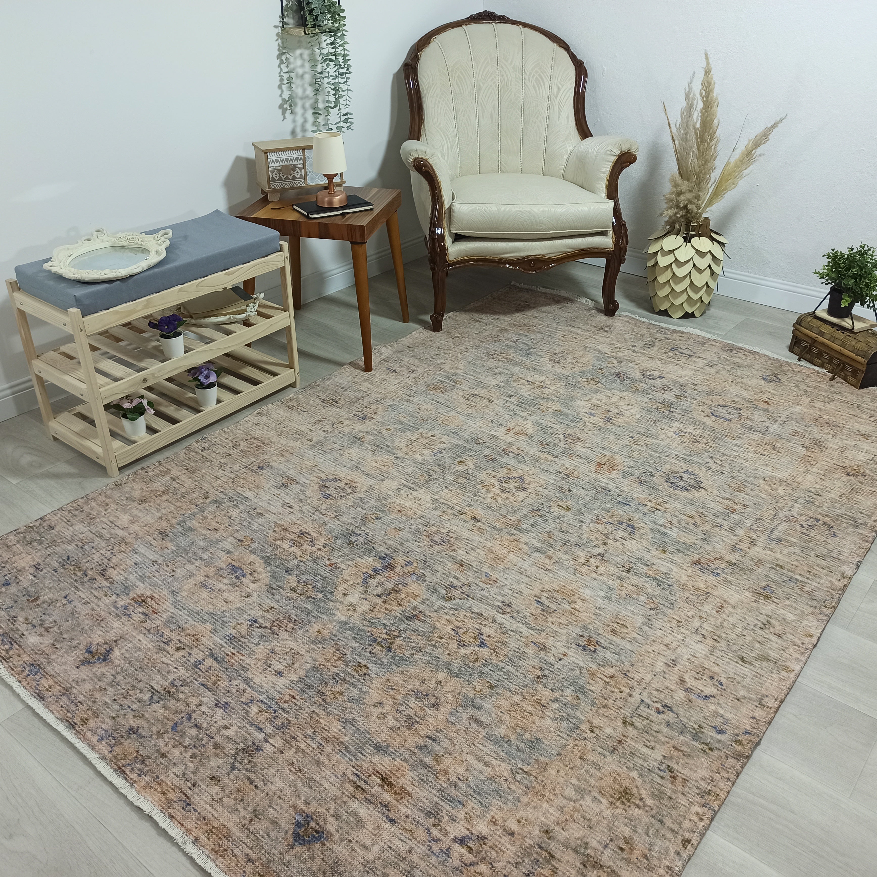 Lubna Turkish Vintage Style Beige-Blush Rug