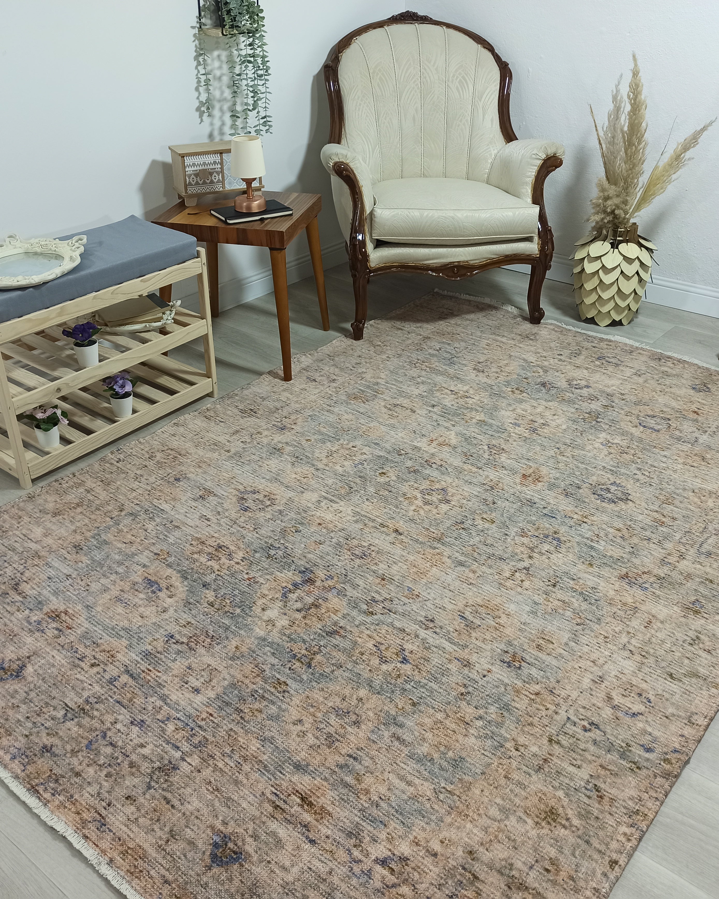 Lubna Turkish Vintage Style Beige-Blush Rug