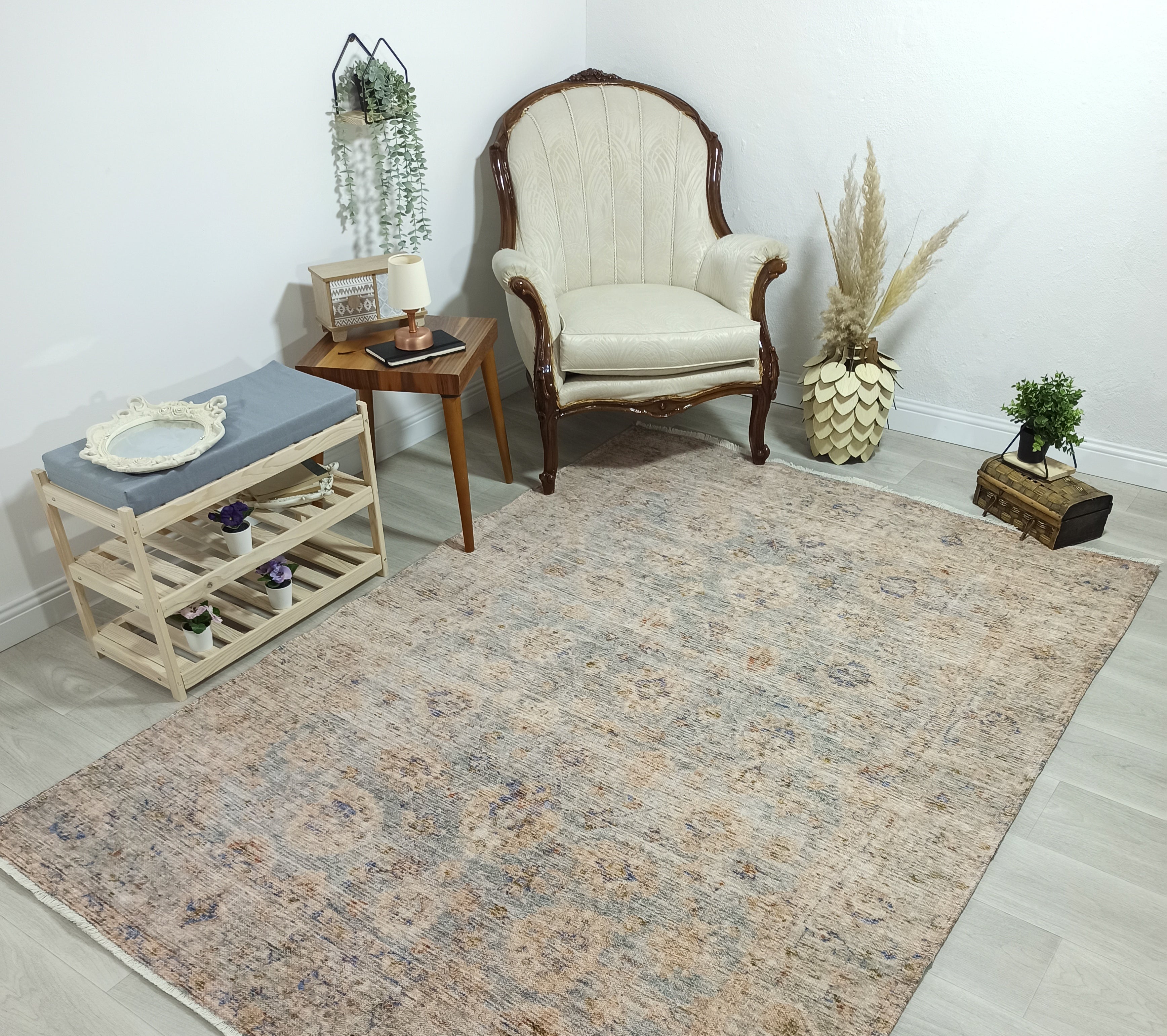 Lubna Turkish Vintage Style Beige-Blush Rug