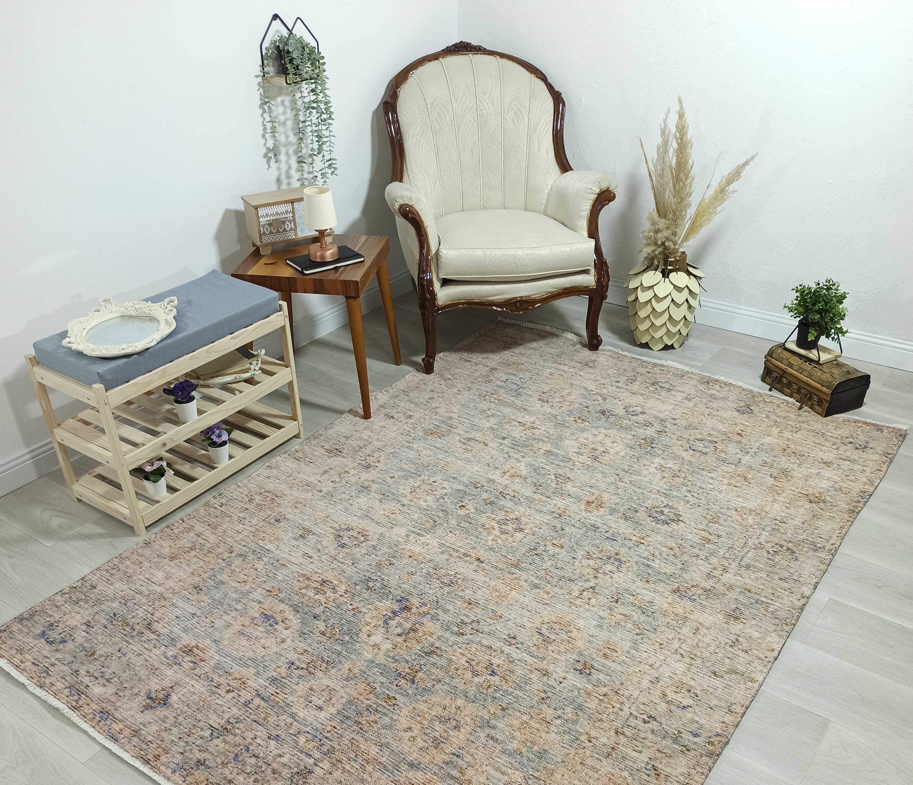 Lubna Turkish Vintage Style Beige-Blush Rug