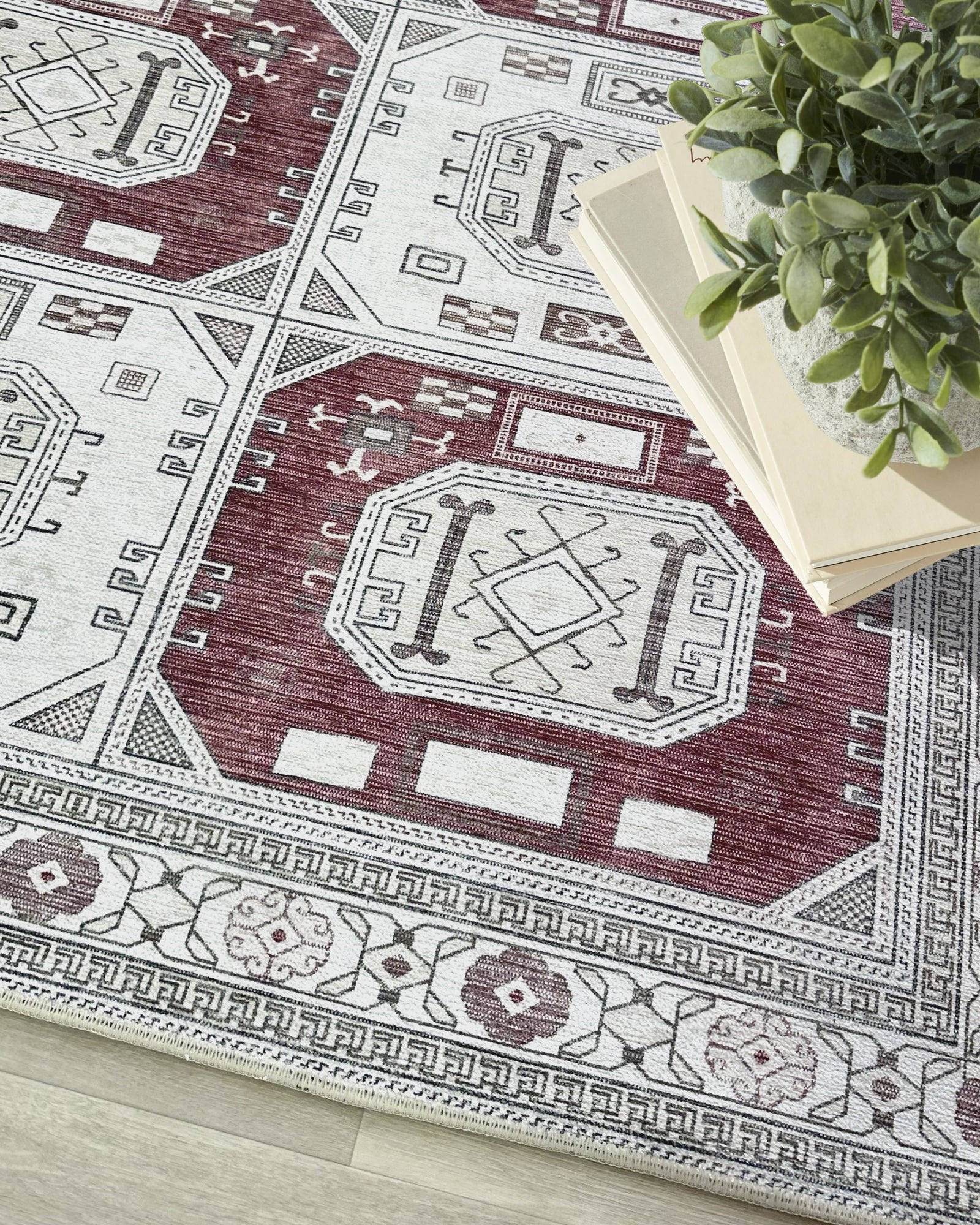 Jianna Modern Turkish Cream Burgundy Rug