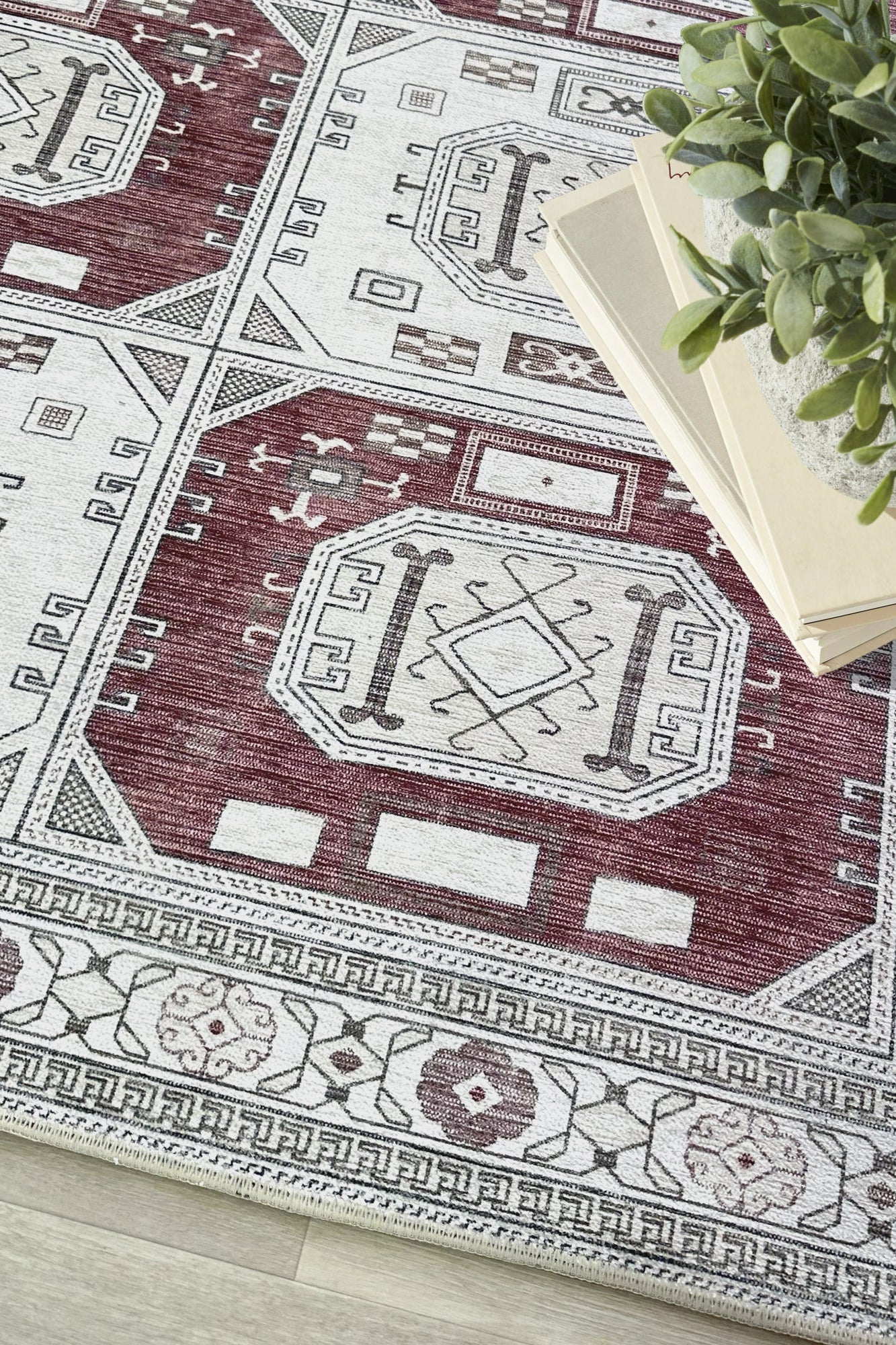 Jianna Modern Turkish Cream Burgundy Rug
