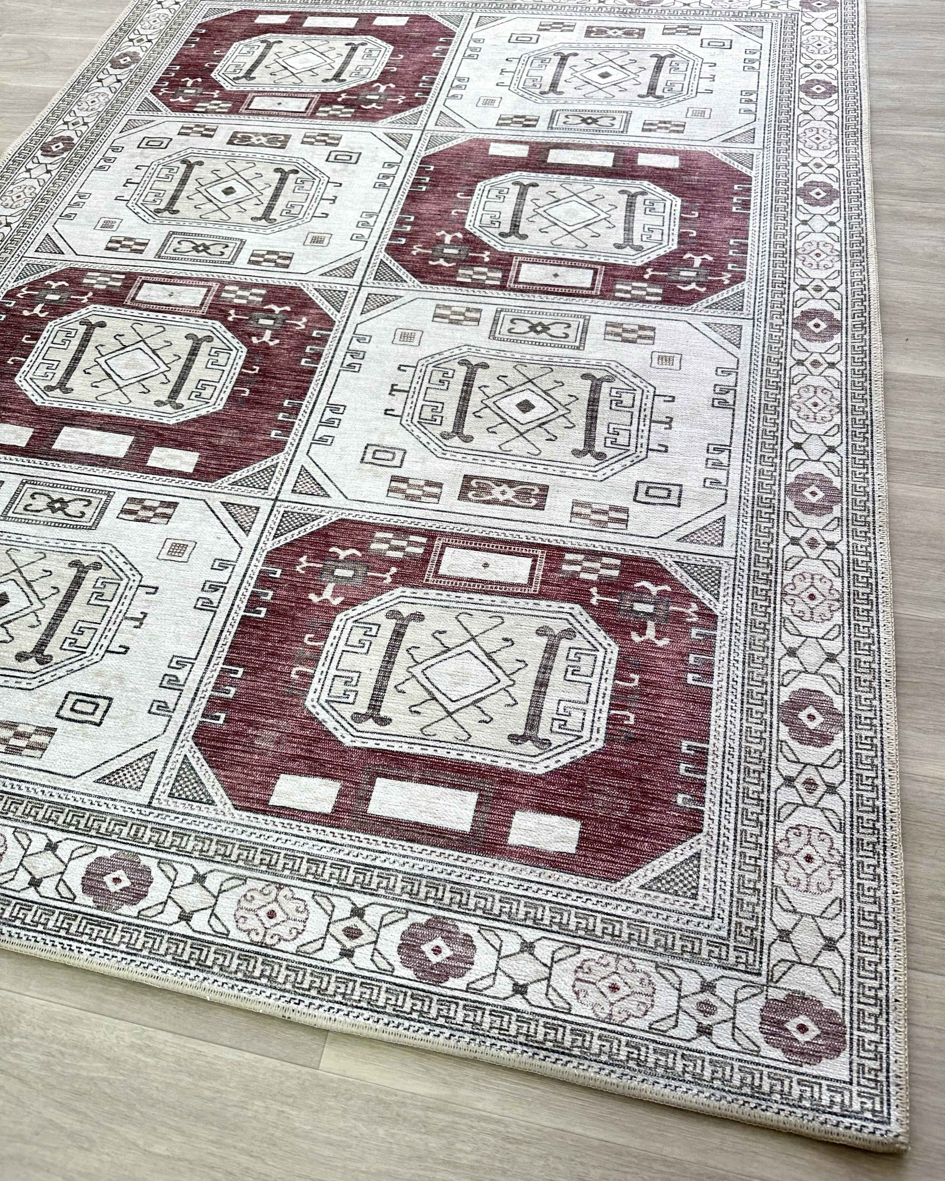 Jianna Modern Turkish Cream Burgundy Rug