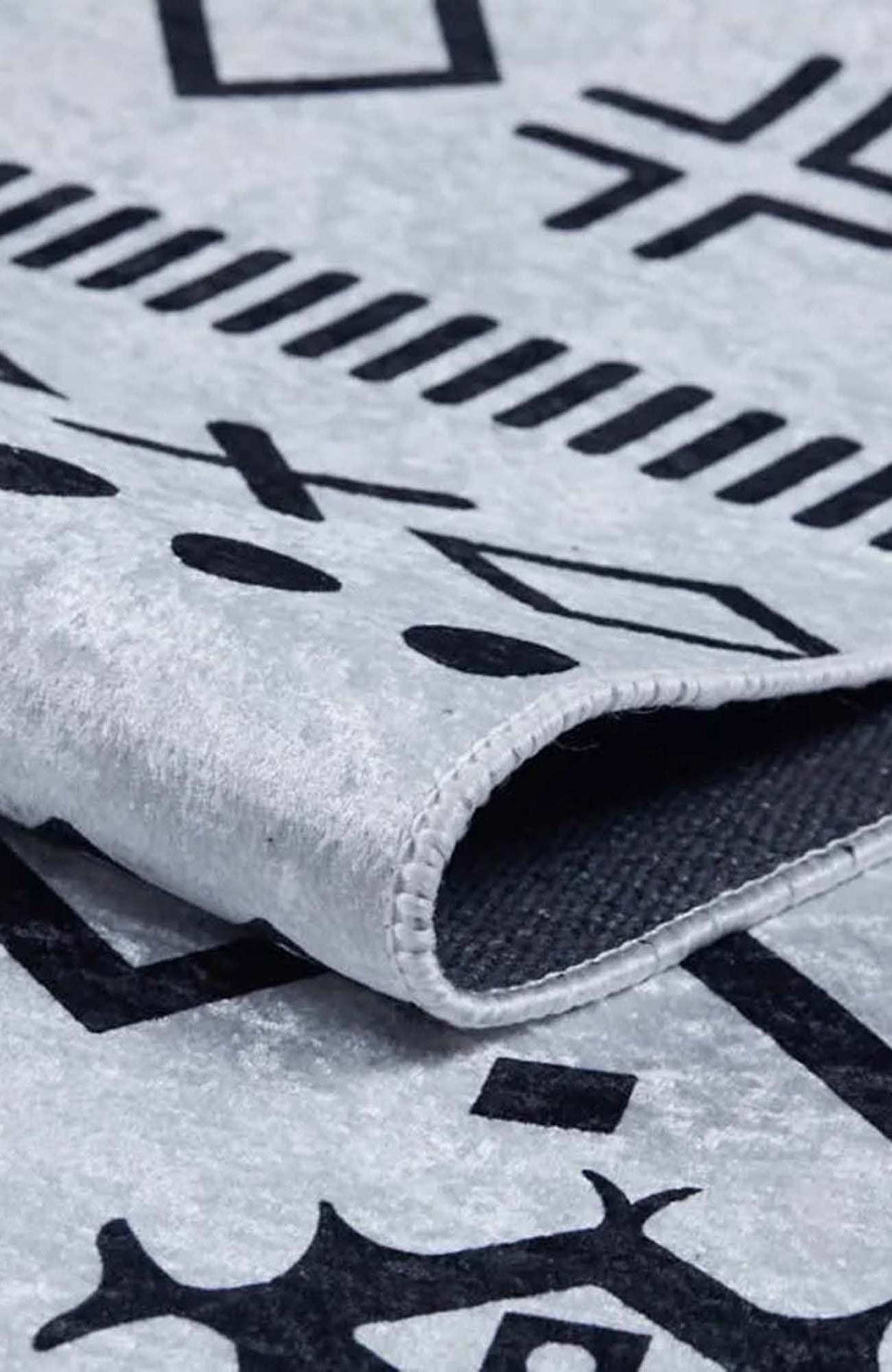 Lana Boho Aztec Black White Rug