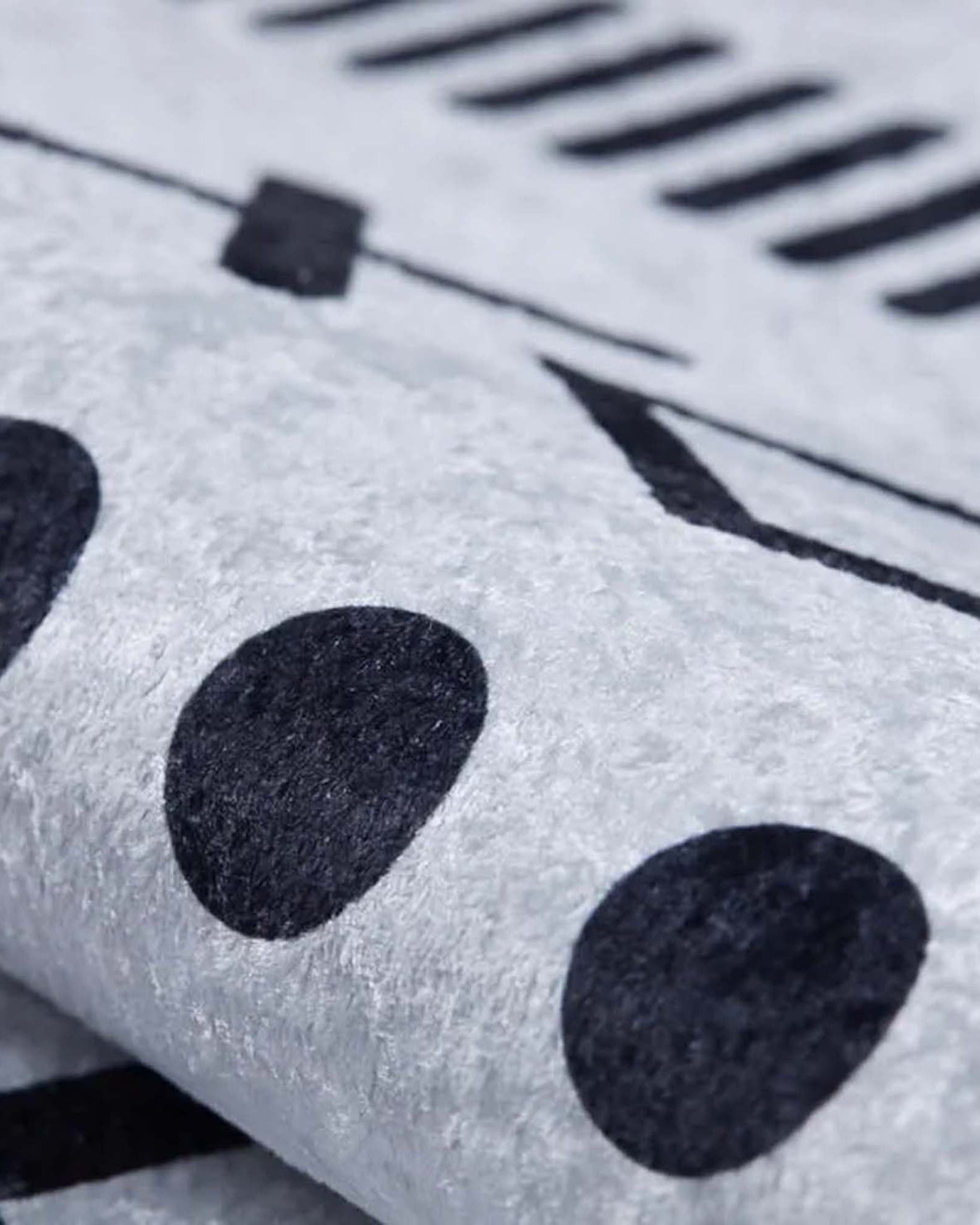 Lana Boho Aztec Black White Rug