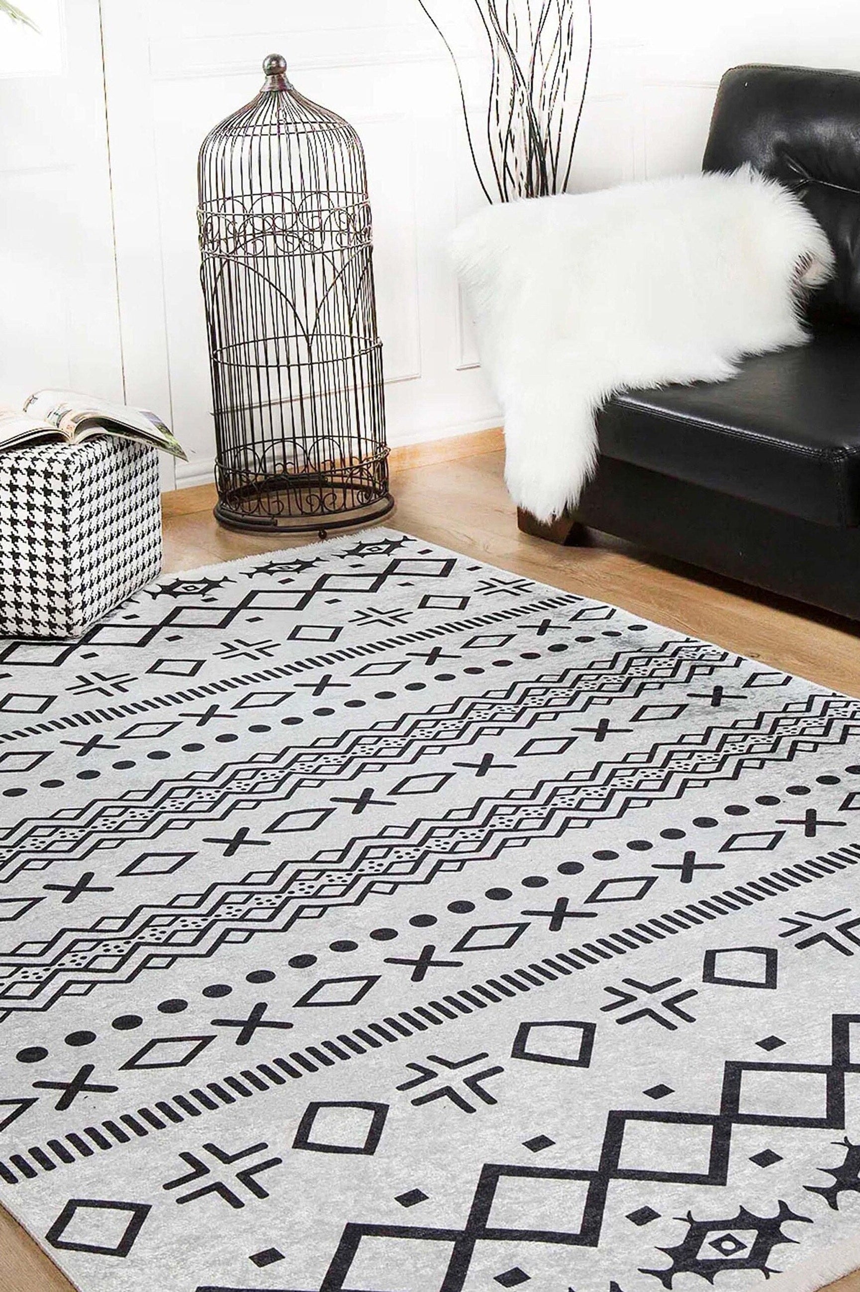 Lana Boho Aztec Black White Rug