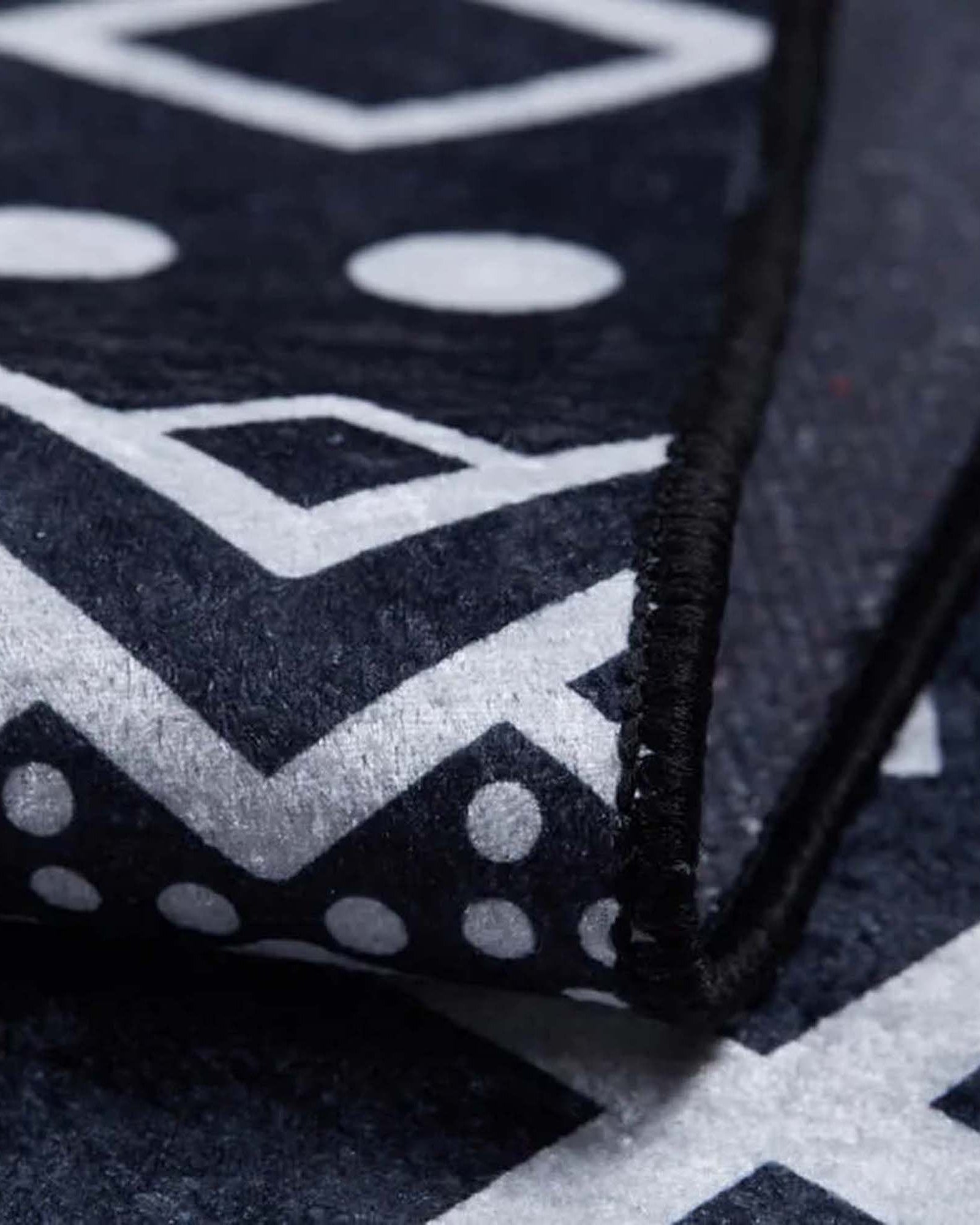 Lana Boho Aztec Black White Rug