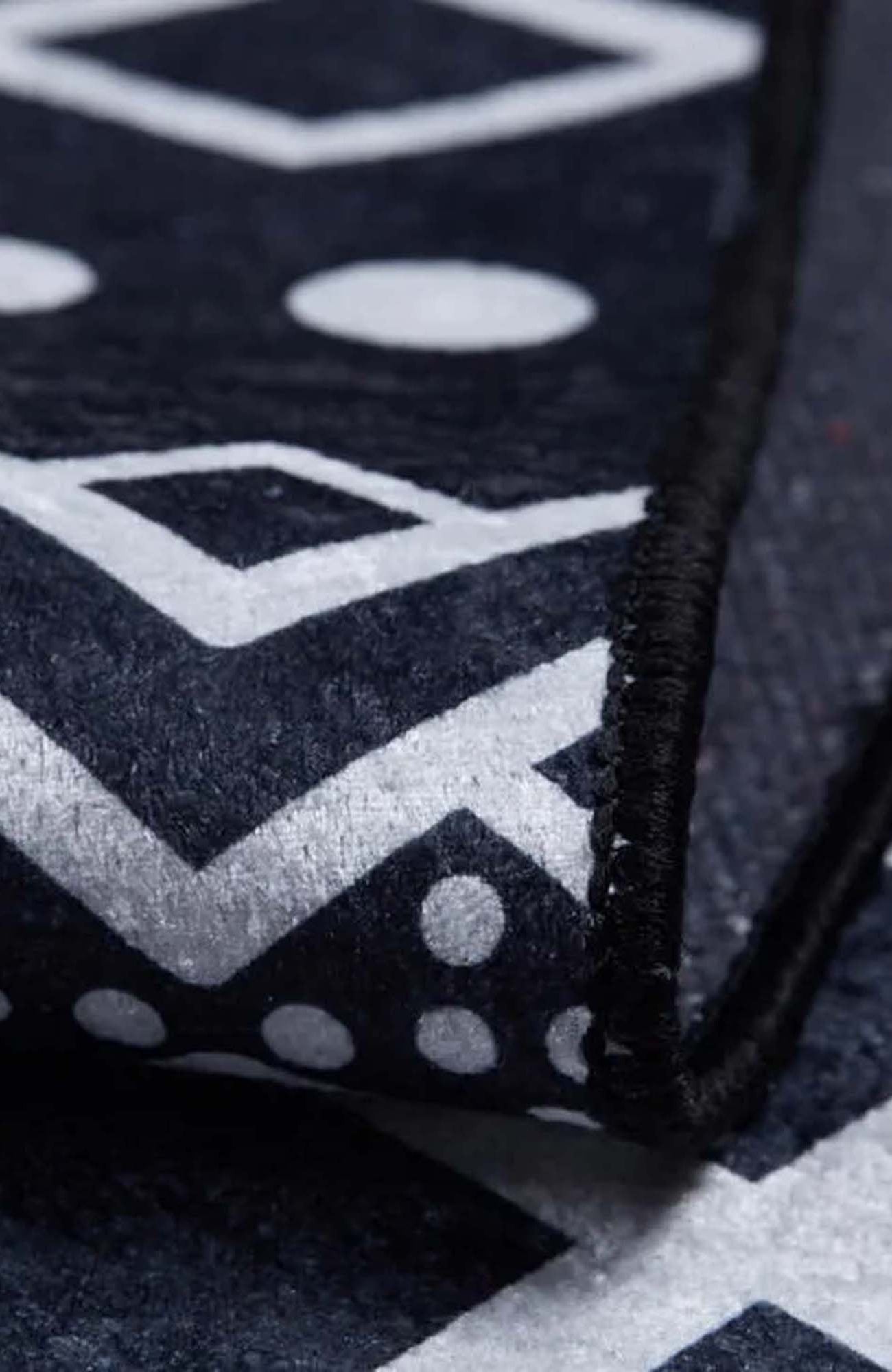 Lana Boho Aztec Black White Rug