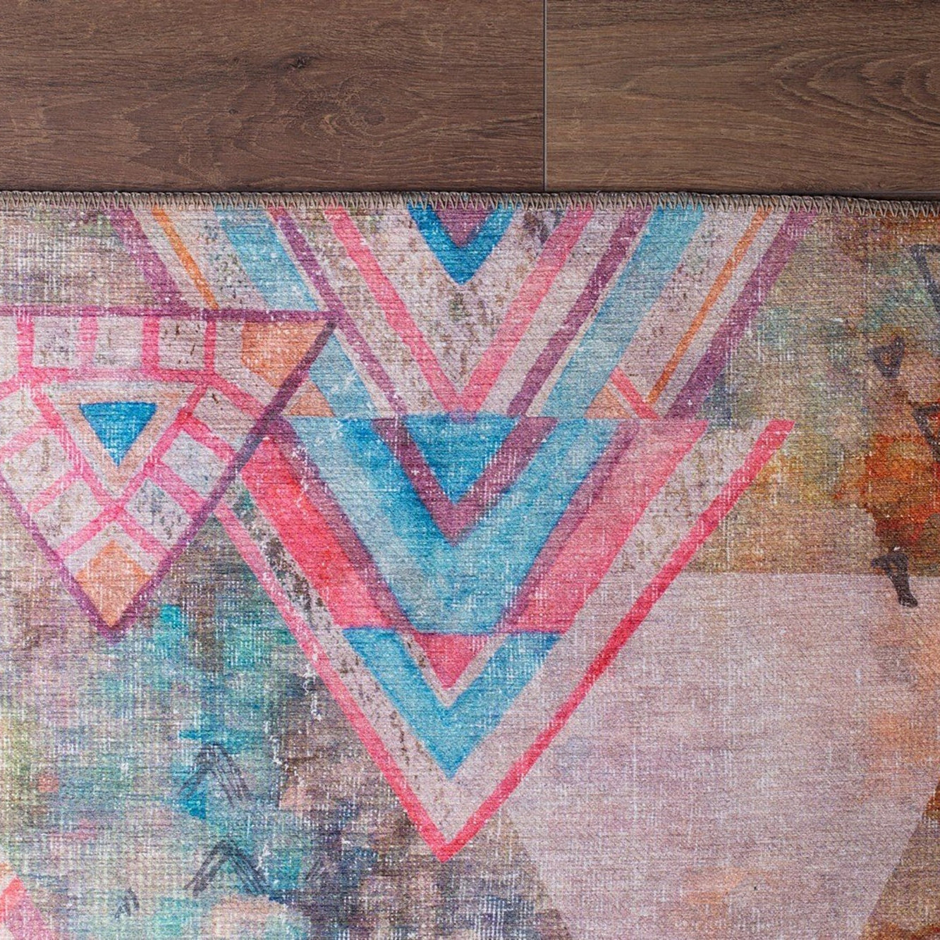 Lily Modern Watercolor Rug