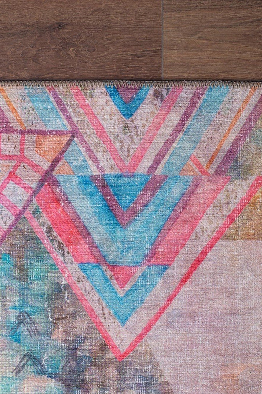 Lily Modern Watercolor Rug