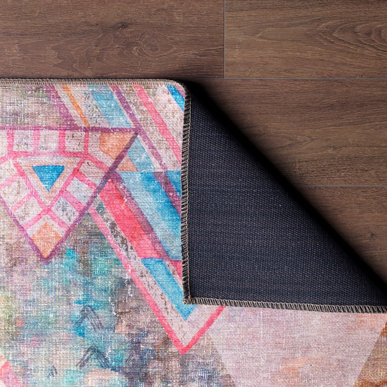 Lily Modern Watercolor Rug