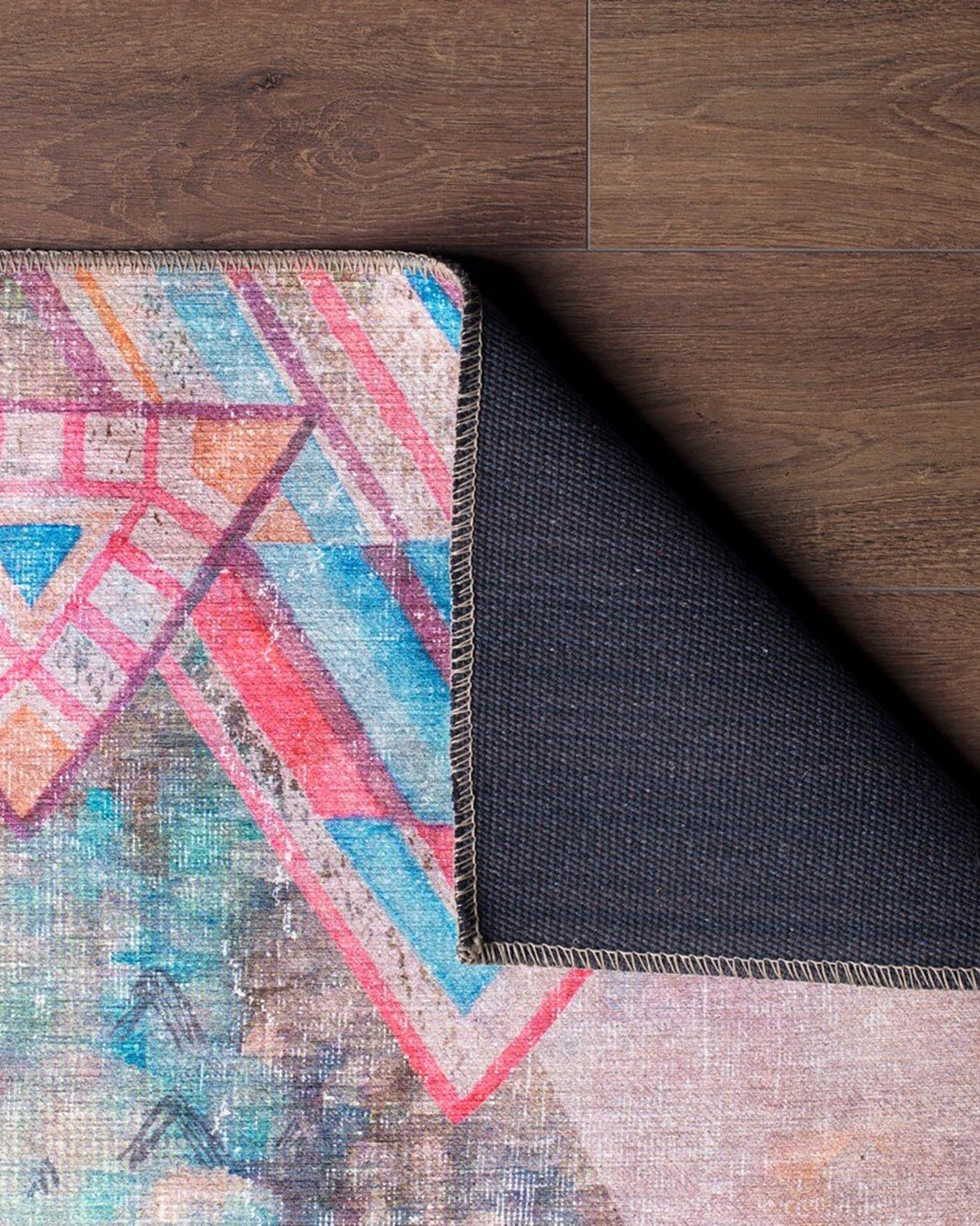 Lily Modern Watercolor Rug