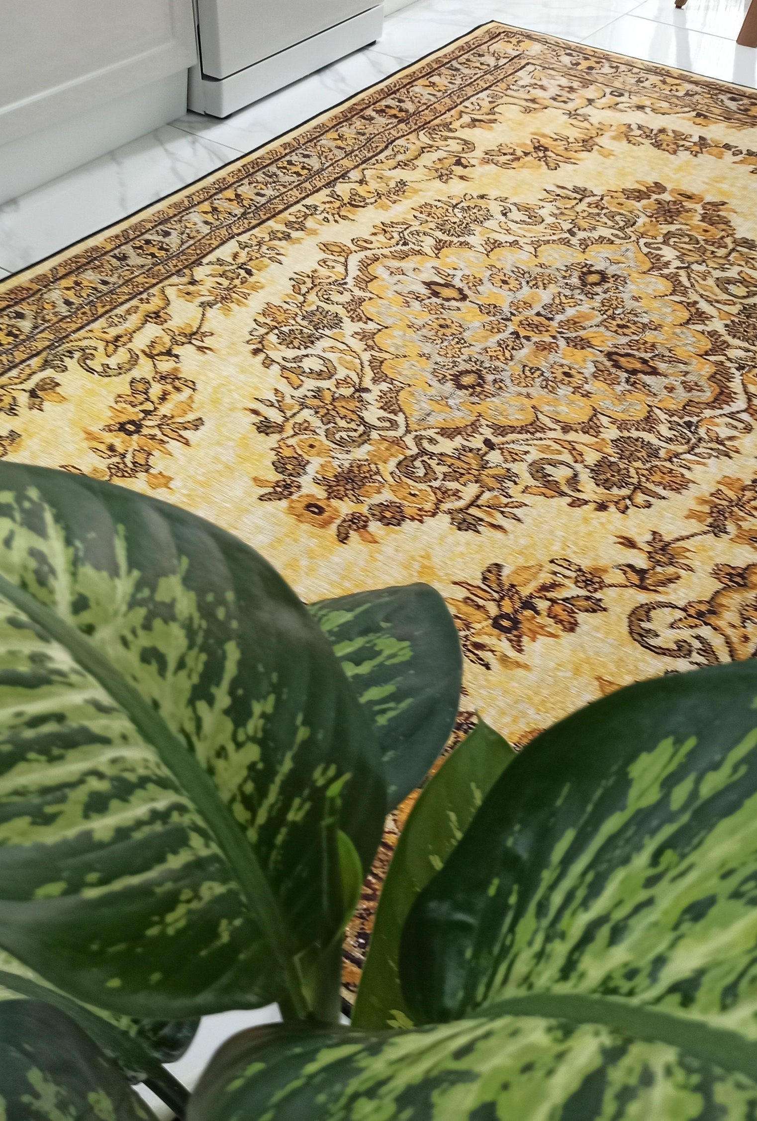 Lydia Rug Turkish faded yellow & Black Rug