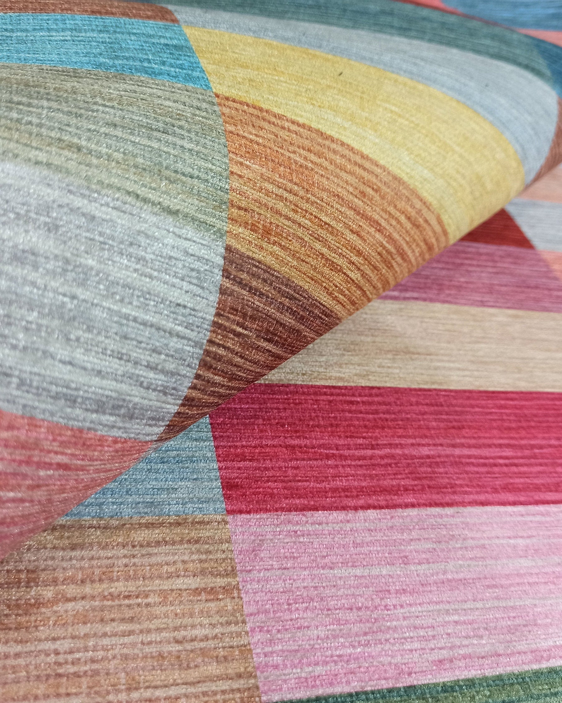 Mala Modern Colorful Rug