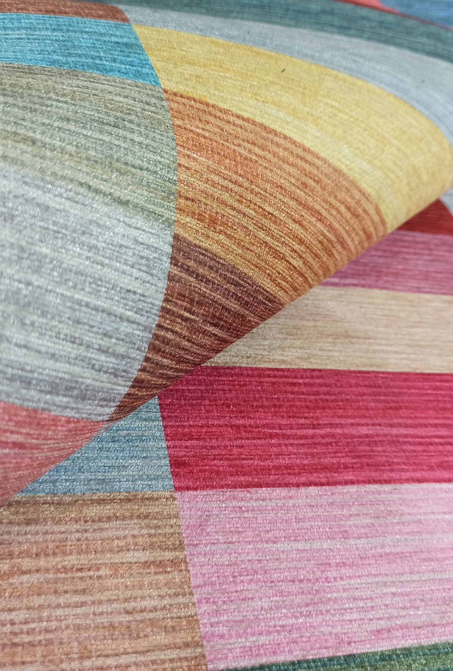 Mala Modern Colorful Rug