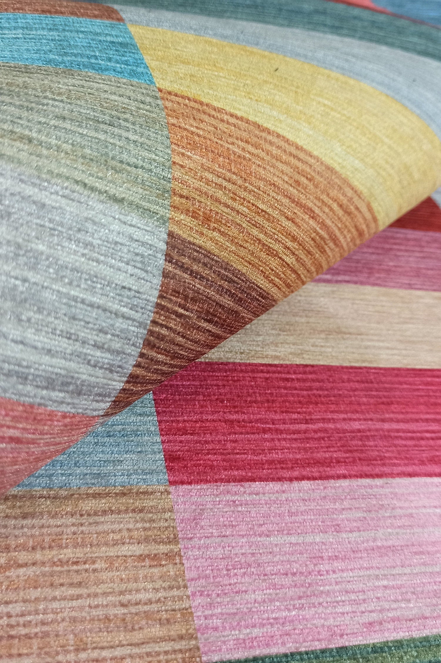 Mala Modern Colorful Rug