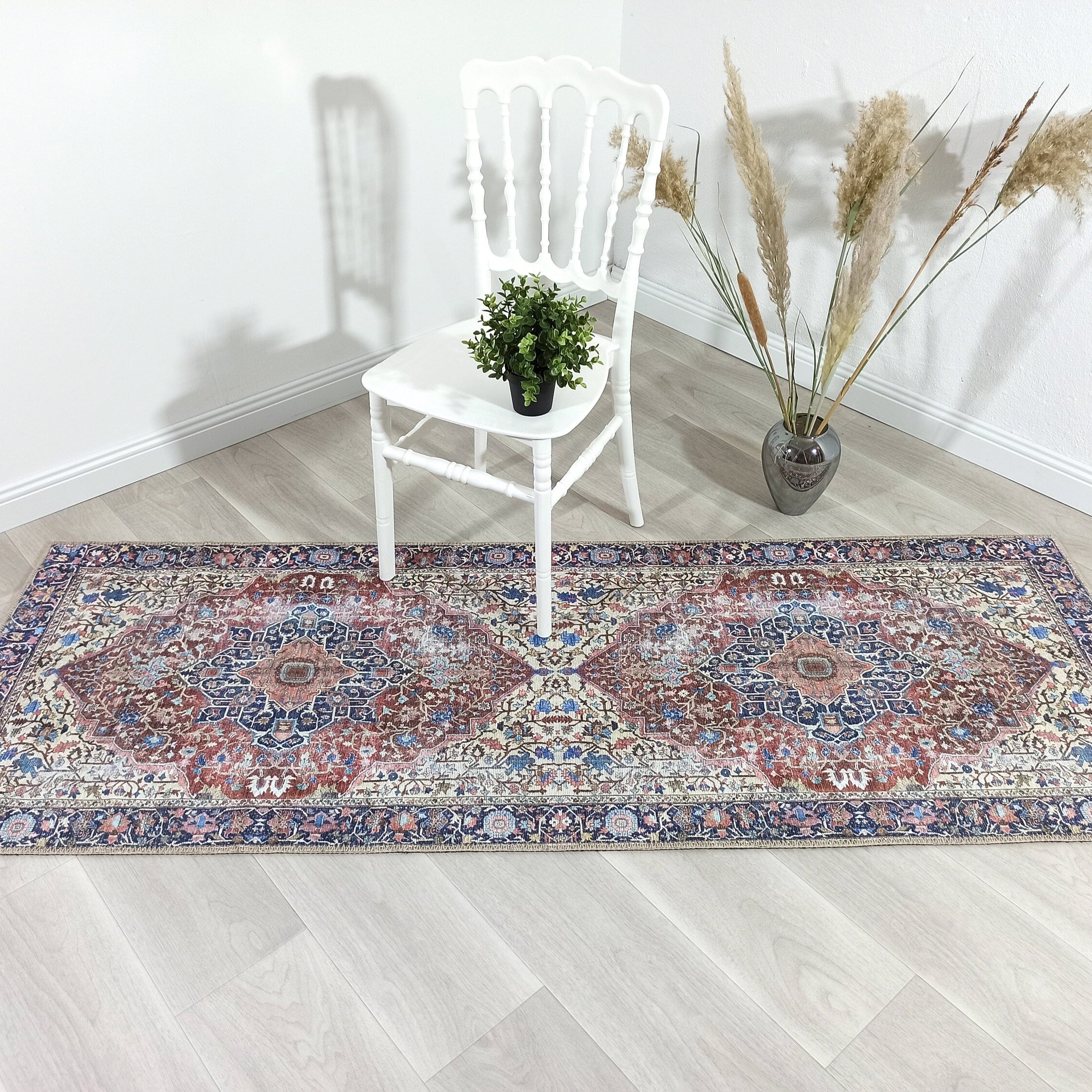 Mero Rug Persian Medallion Distressed Navy Blue Brown Rug