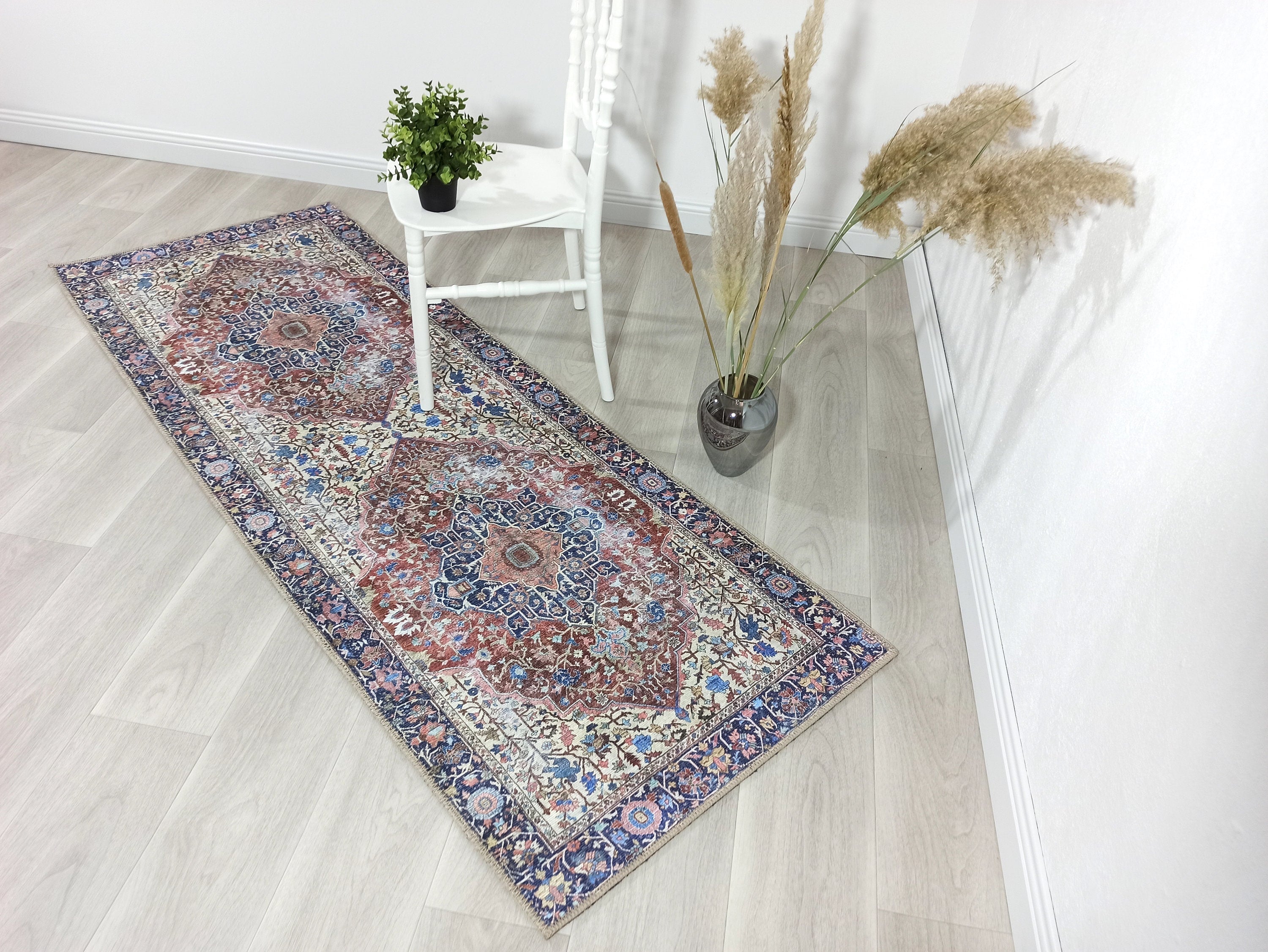 Mero Rug Persian Medallion Distressed Navy Blue Brown Rug