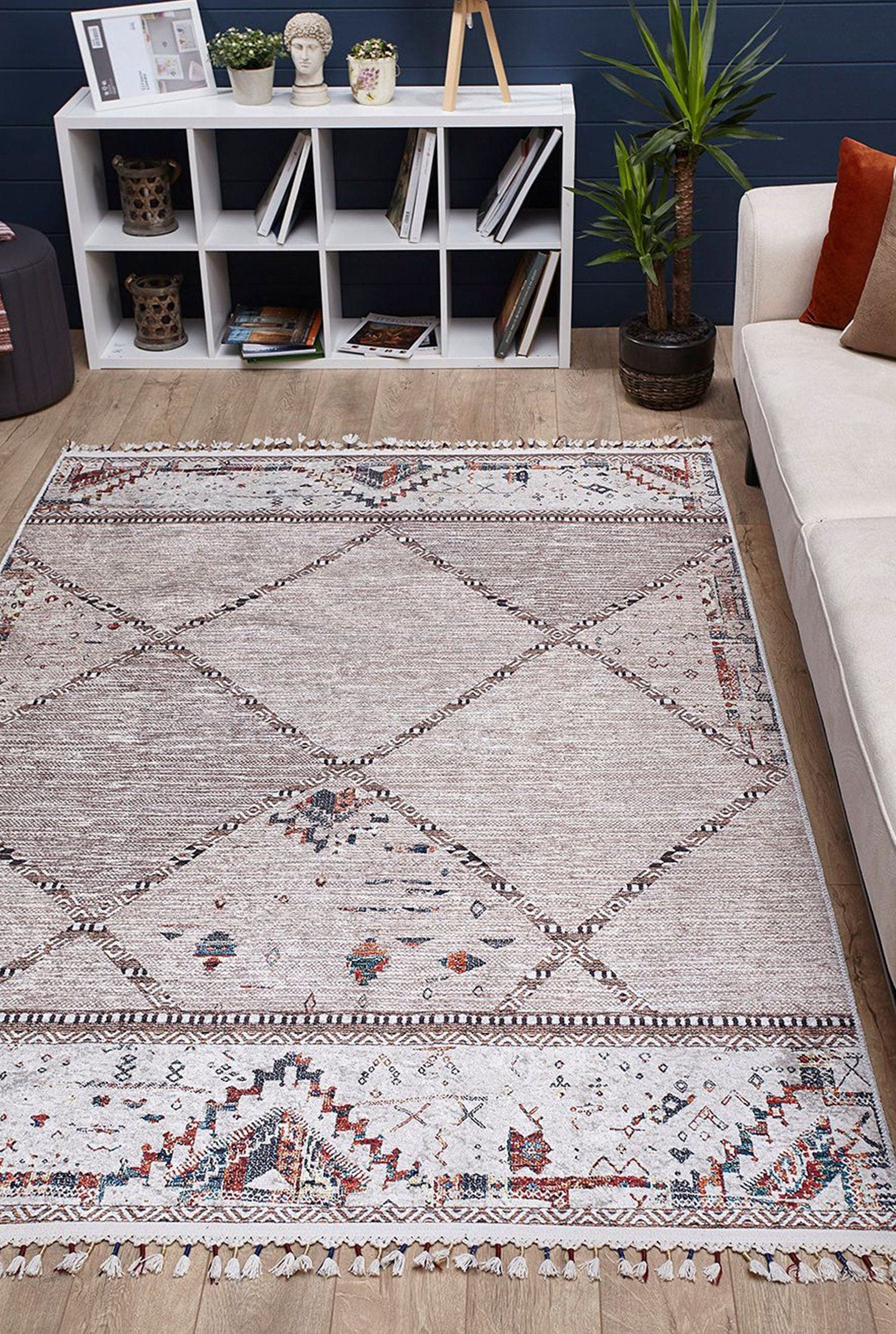 Omniya Moroccan Diamond Trellis Beige Rug