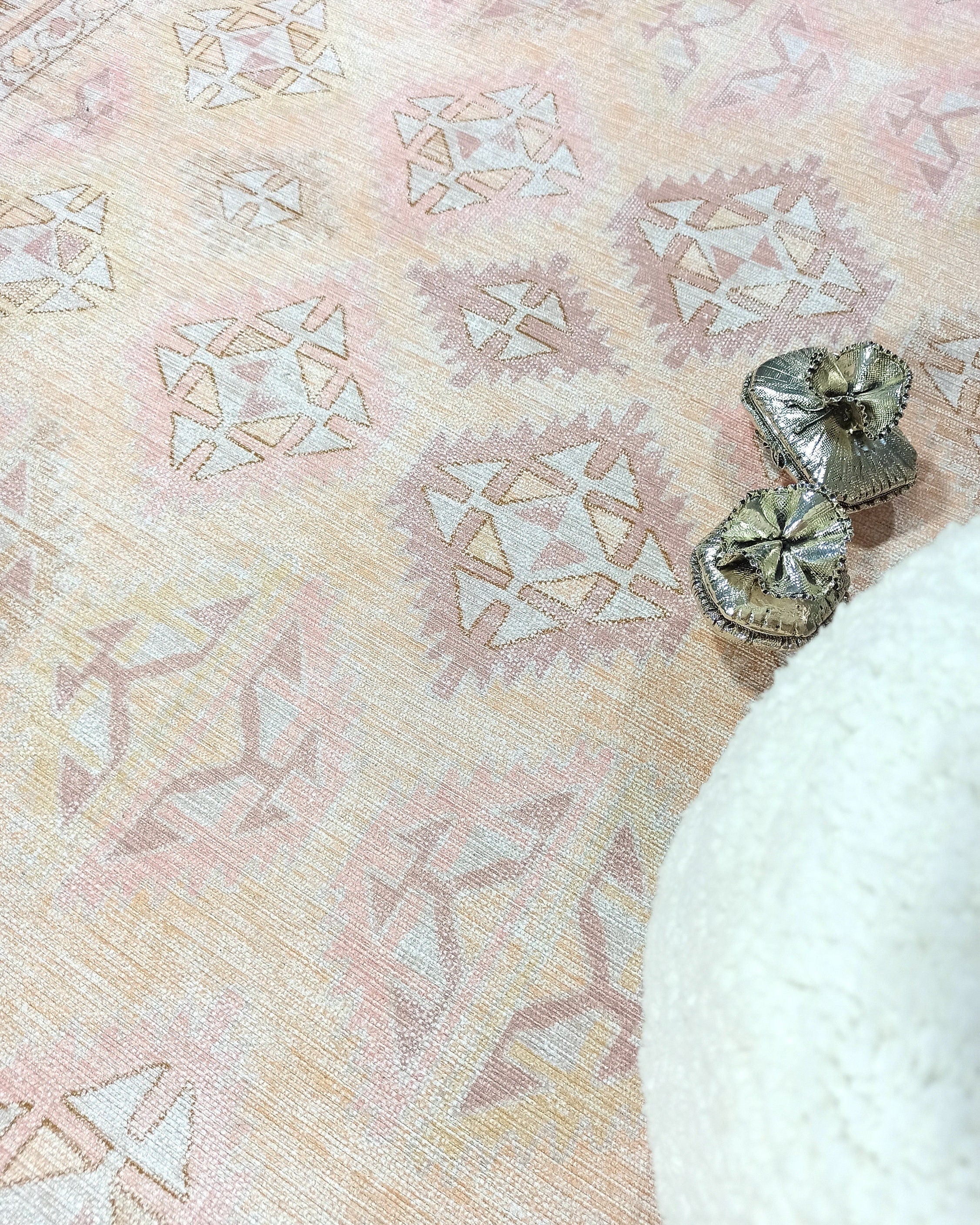 Raisanna Pale Brown Beige Herki Vintage Rug