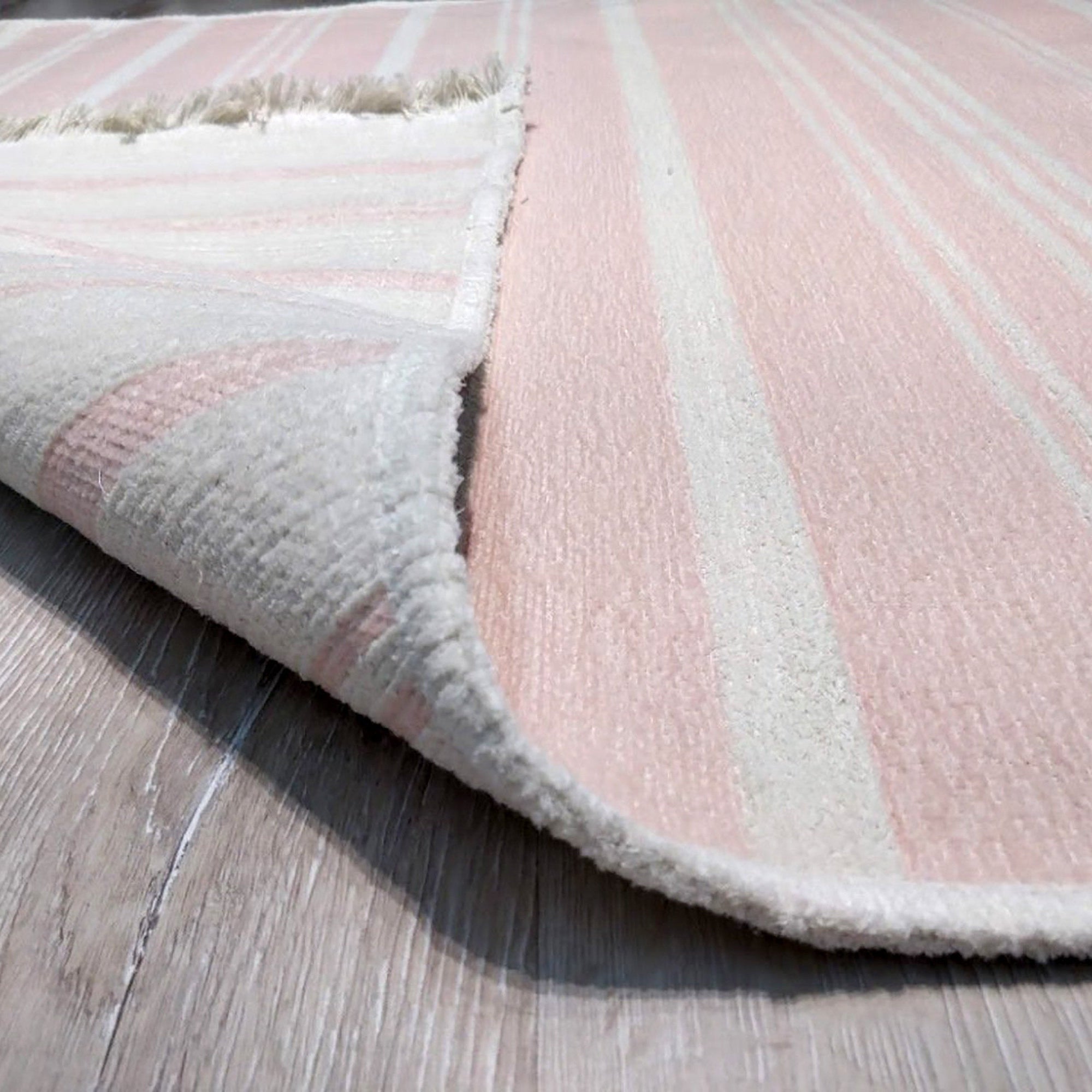 Pama Revesible Pastel Pink Kilim Rug