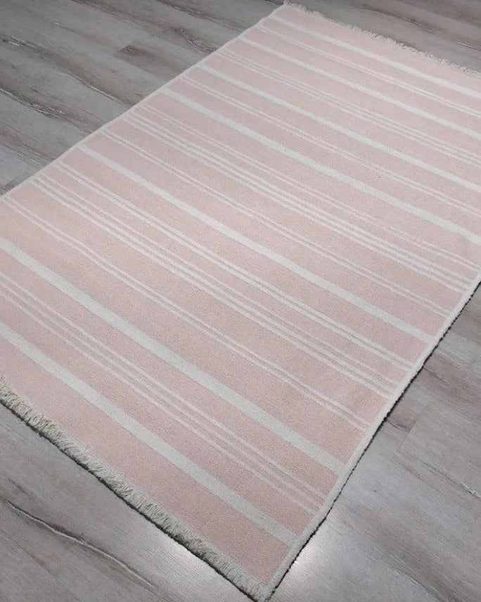 Pama Revesible Pastel Pink Kilim Rug