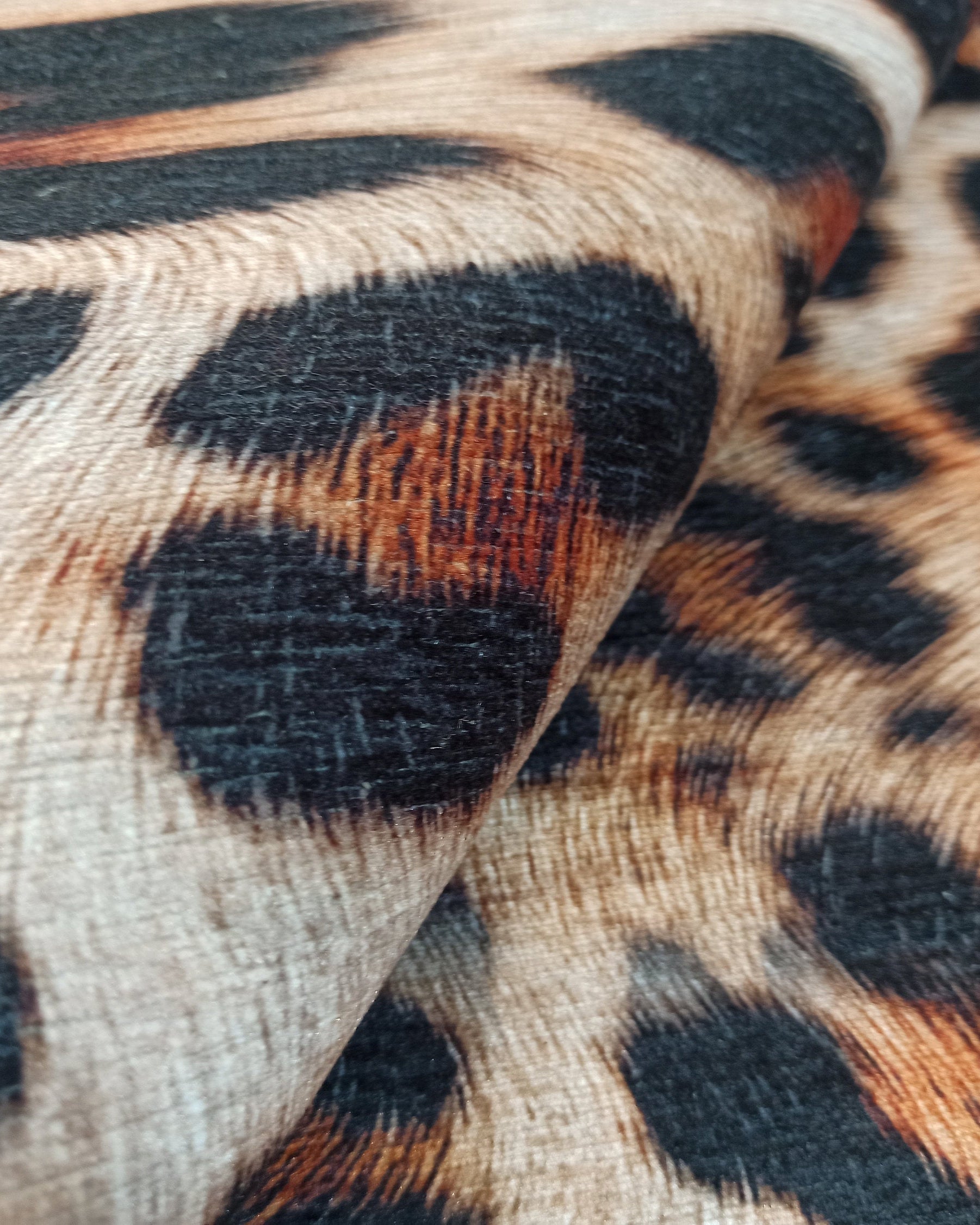 Pars Leopard Leather Pattern Modern Rug
