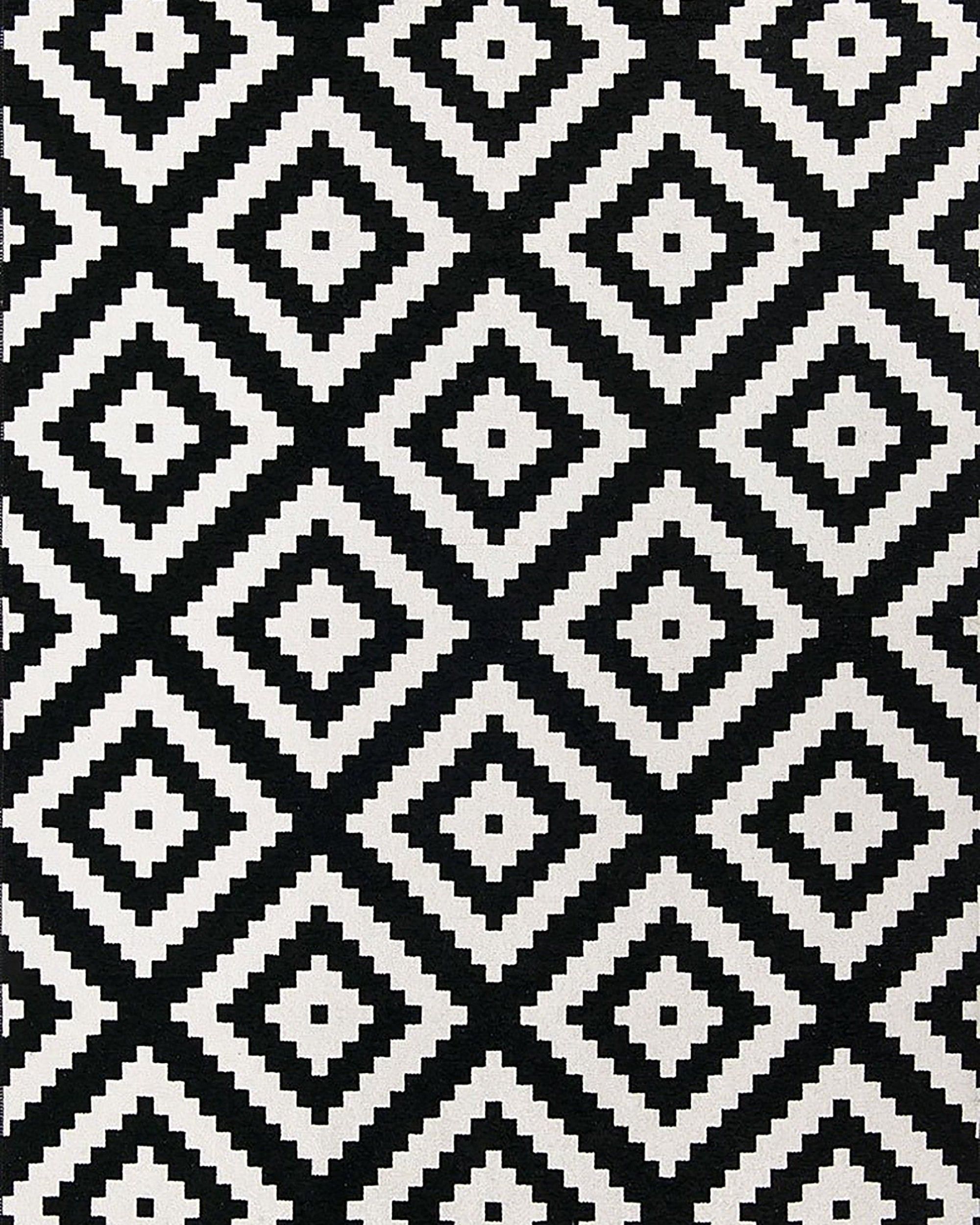 Qara Reversible Scandinavia Diamond Black and White Rug