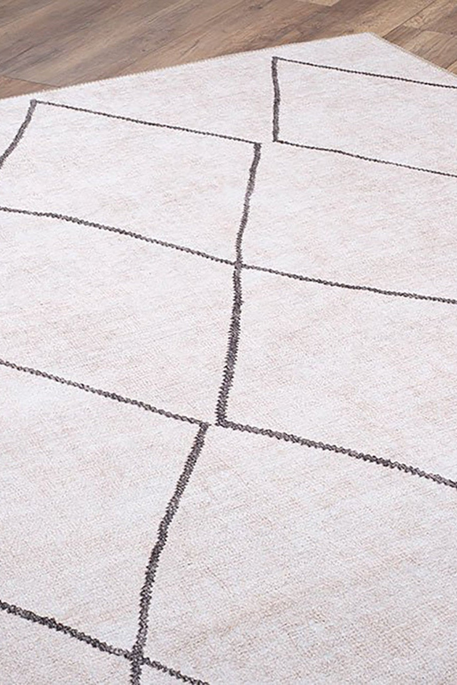 Raha Moroccan Berber Pattern Design Black and White Rug