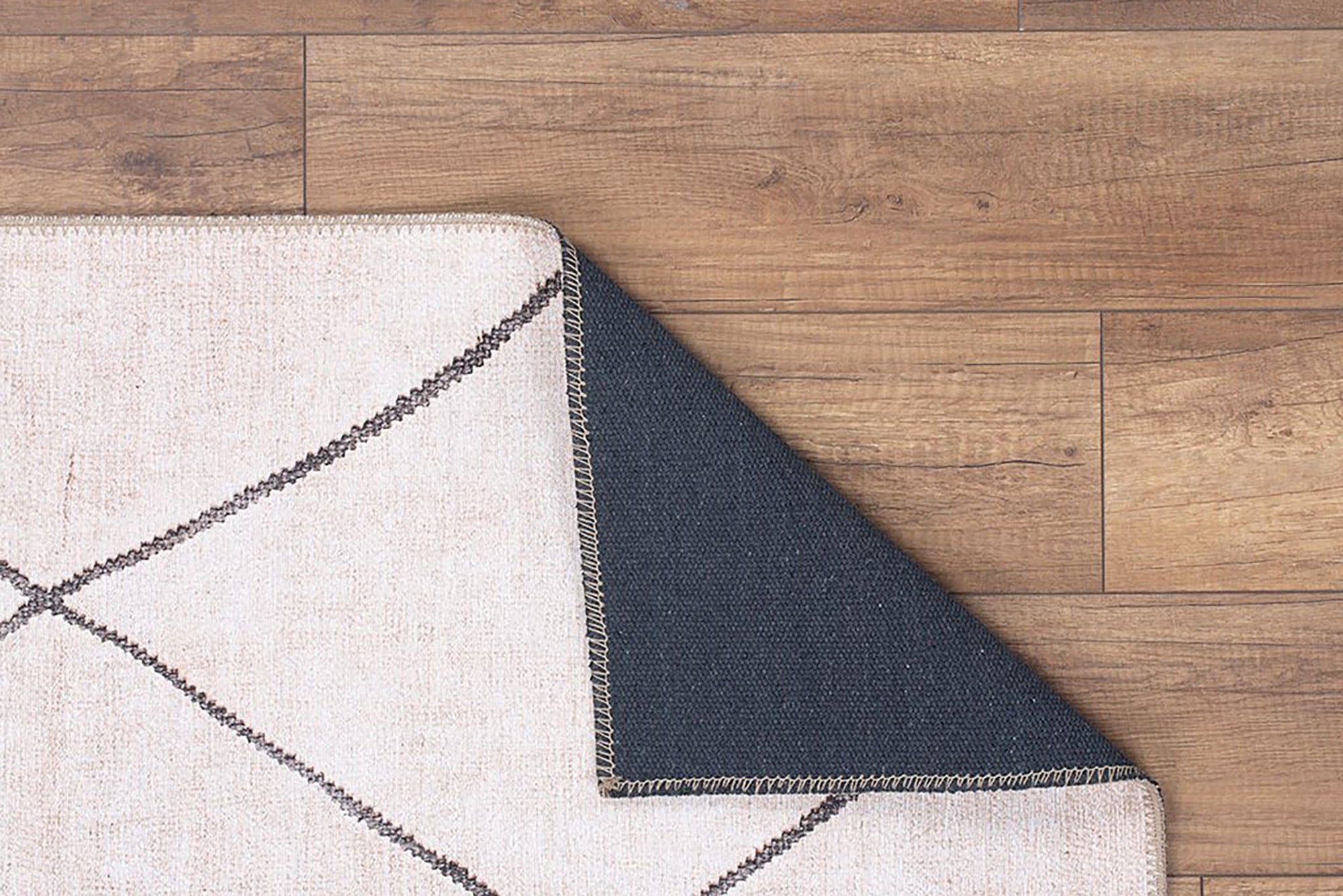 Raha Moroccan Berber Pattern Design Black and White Rug