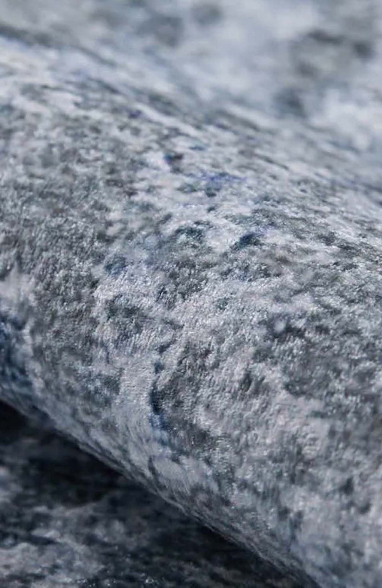 Saka Abstract Blue Gray Rug