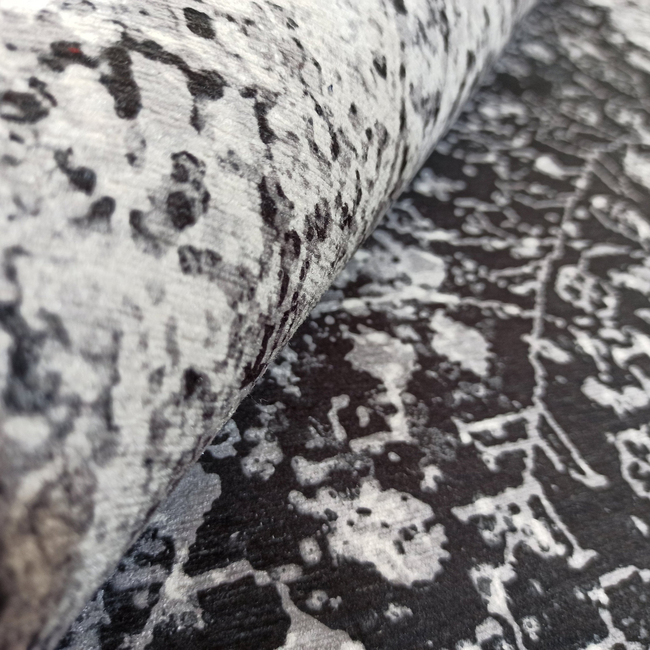 Sala Modern Black Gray Striped Rug