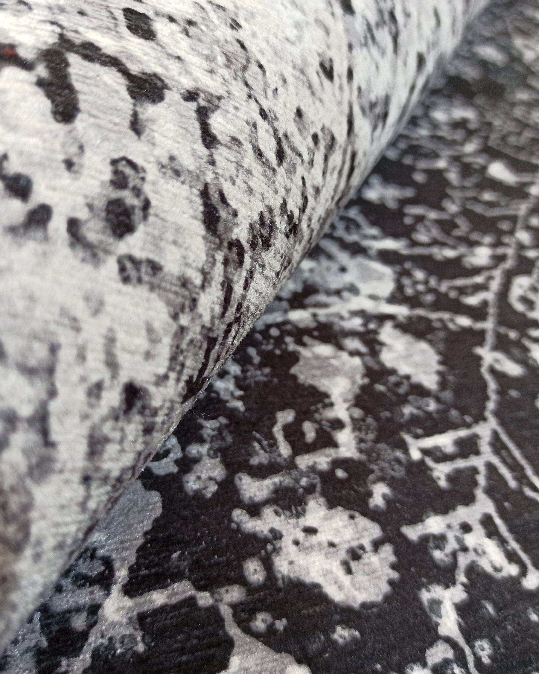 Sala Modern Black Gray Striped Rug